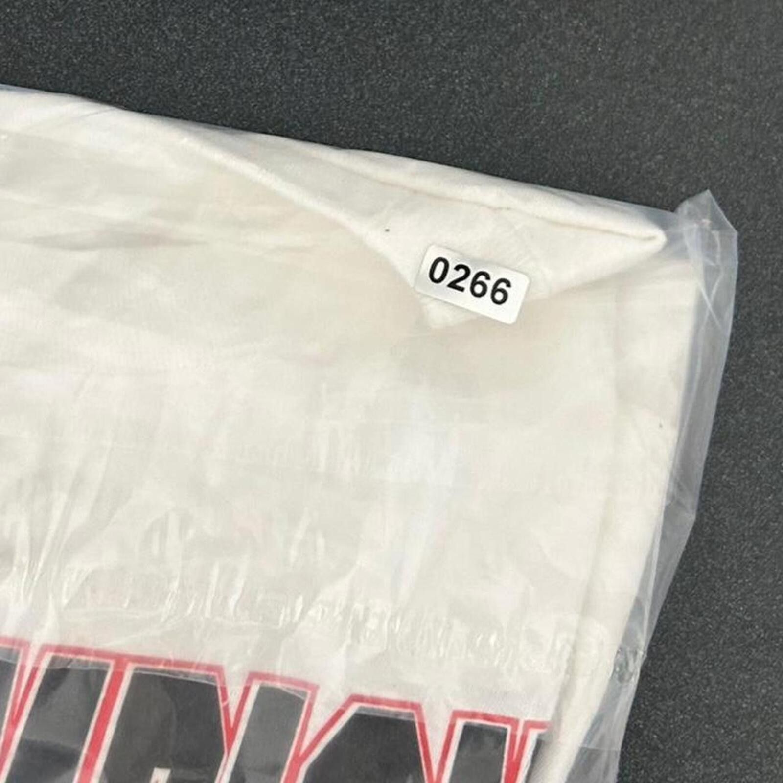 NBA Vintage Chicago Bulls 1991 NBA Champions white t shirt M Size US M / EU 48-50 / 2 - 8 Thumbnail