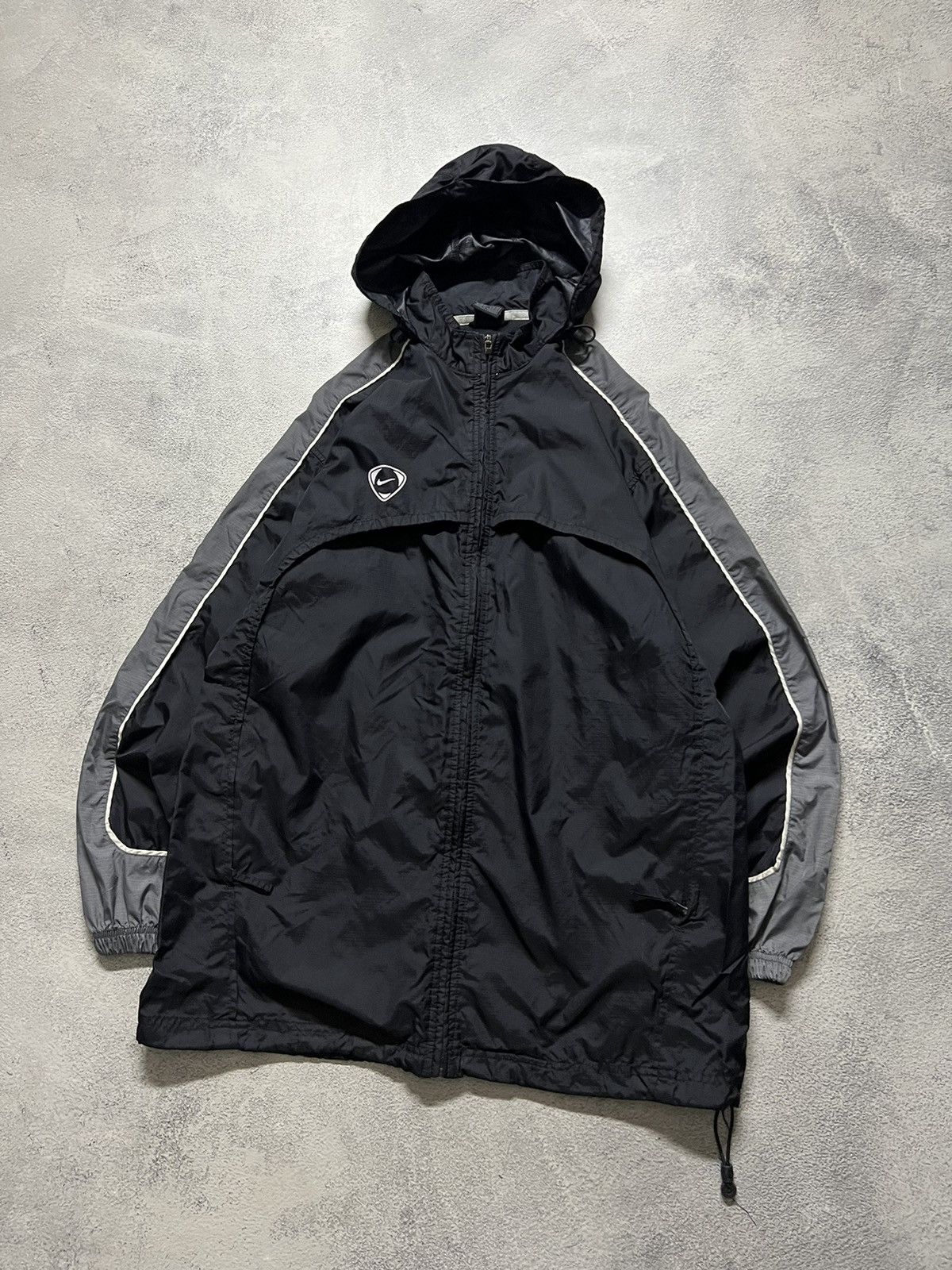 Vintage Vintage Y2K Nike Nylon Mini Logo Jacket 00’s Size US M / EU 48-50 / 2 - 3 Thumbnail