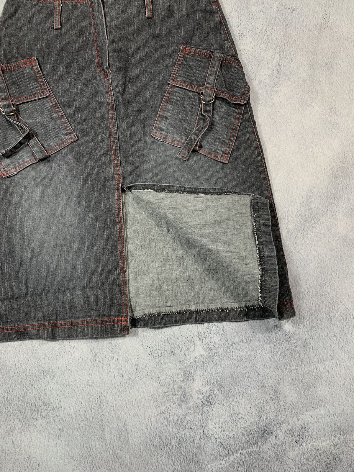 Japanese Brand × Vintage Vintage Y2K Faded denim cargo midi skirt streetwear size 28 Size 28" / US 6 / IT 42 - 5 Thumbnail