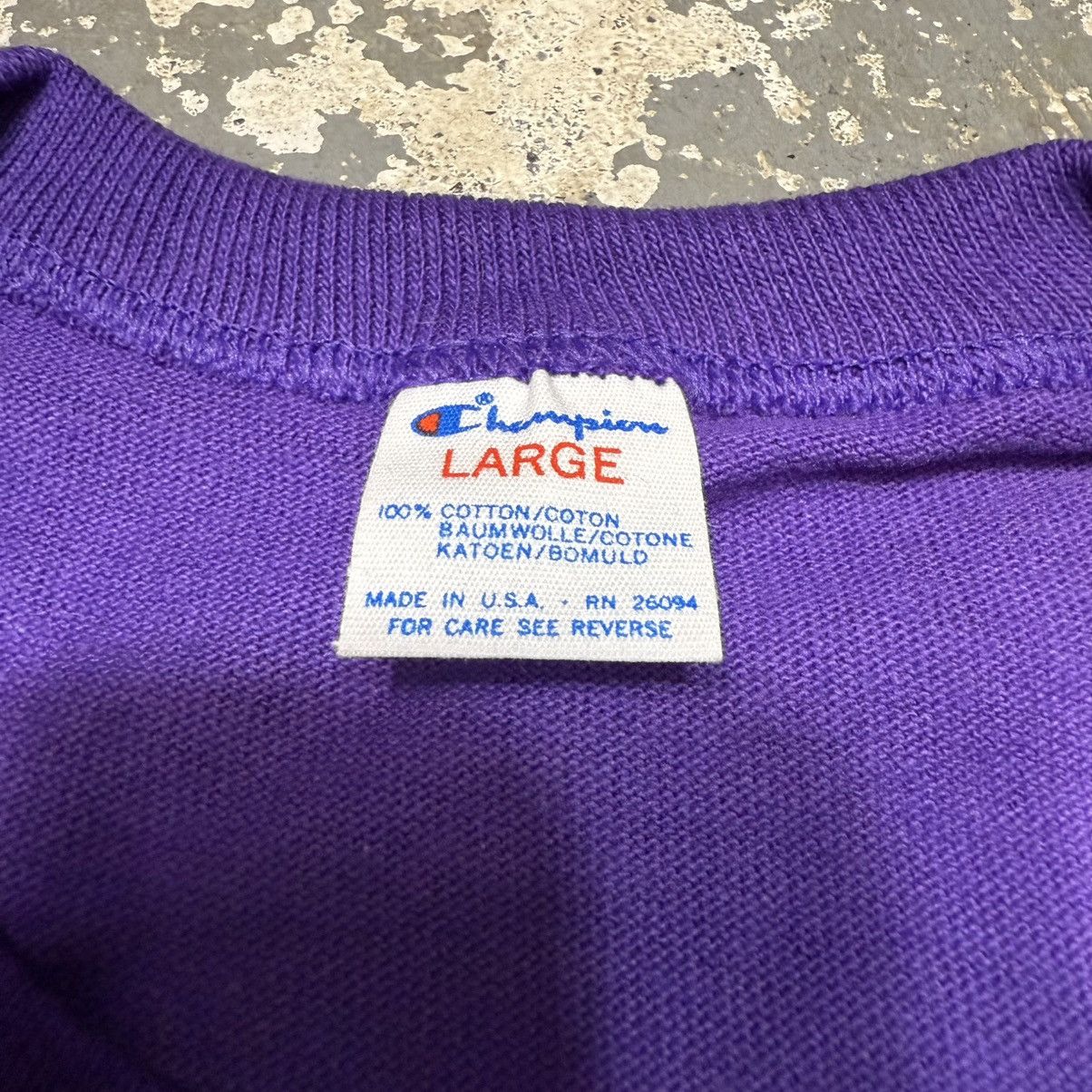 NBA Vintage Los Angeles Lakers Purple Champion NBA Purple Tshirt Size US L / EU 52-54 / 3 - 7 Thumbnail