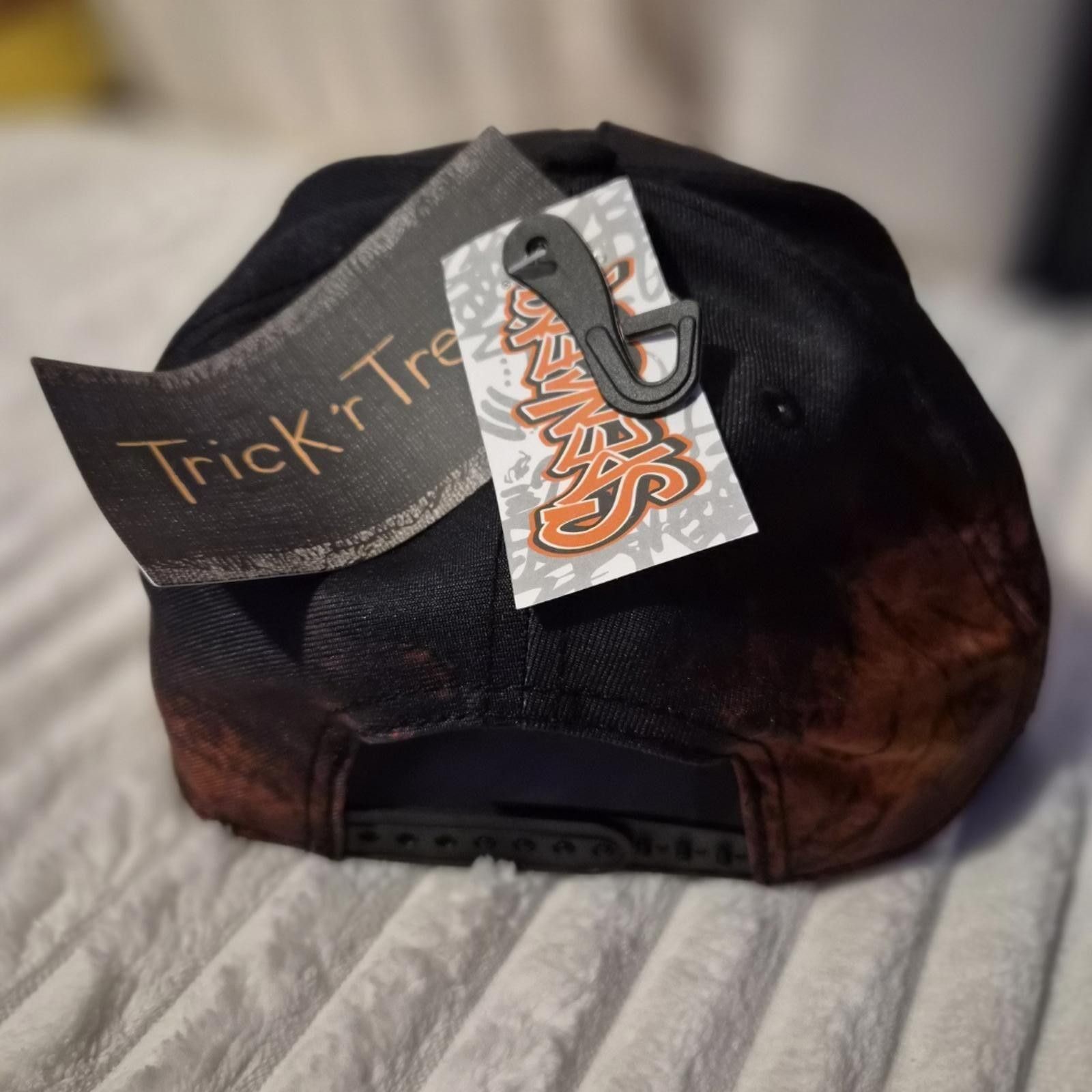 Unknown London Trick 'r Treat Themed Backpack and Snapback Hat Set Size ONE SIZE - 3 Thumbnail