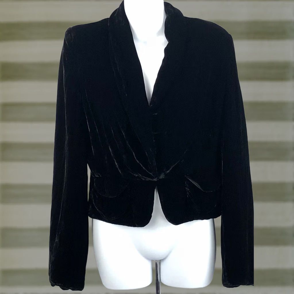 Blanc Noir Blanc Noir Silk Velour Cropped Jacket M Black Shawl Collar Hook Front Boutique Size M / US 6-8 / IT 42-44 - 1 Thumbnail