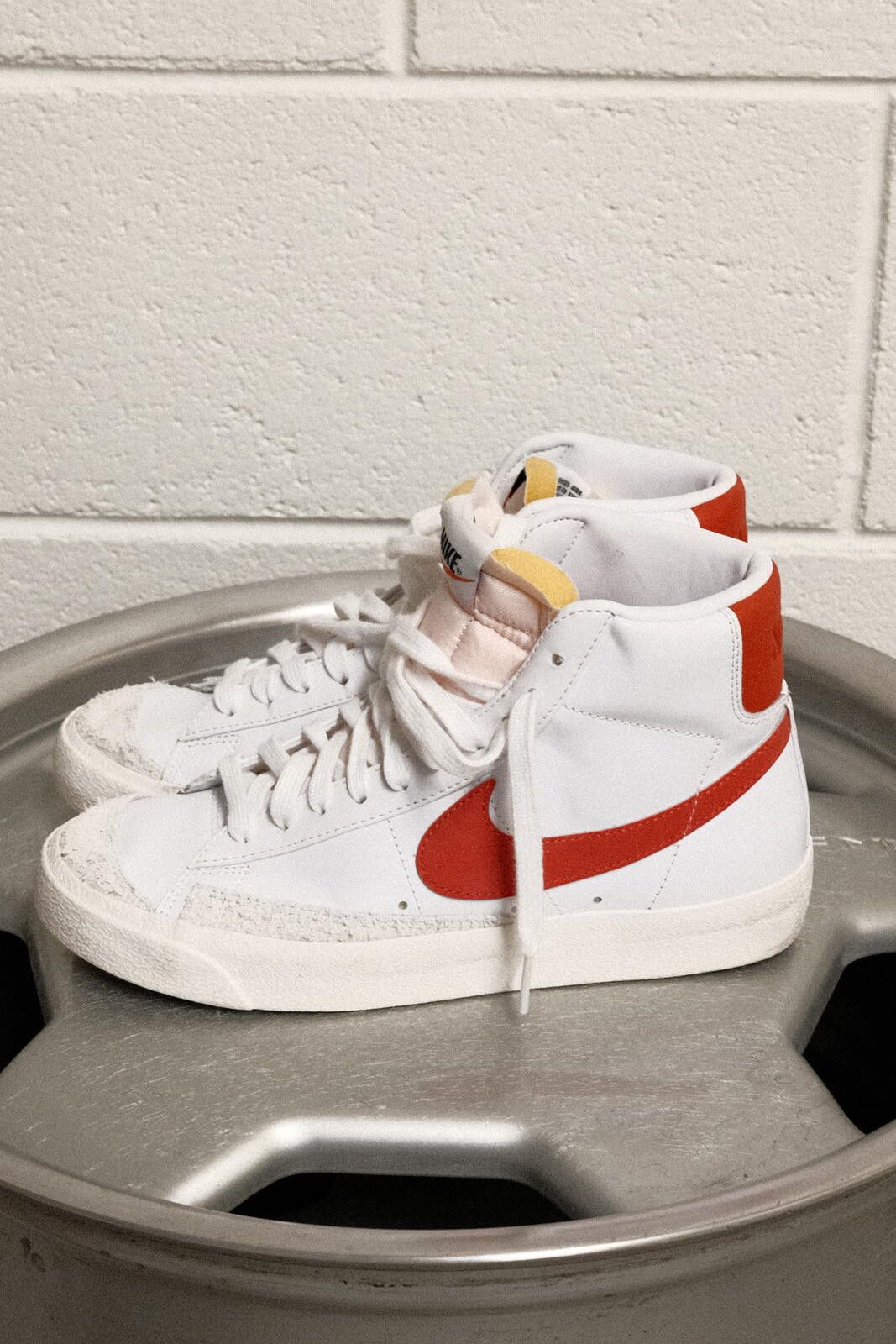 Nike Nike Blazer Mid White and Orange Sneakers US 8 W Size US 7.5 / IT 37.5 - 4 Thumbnail