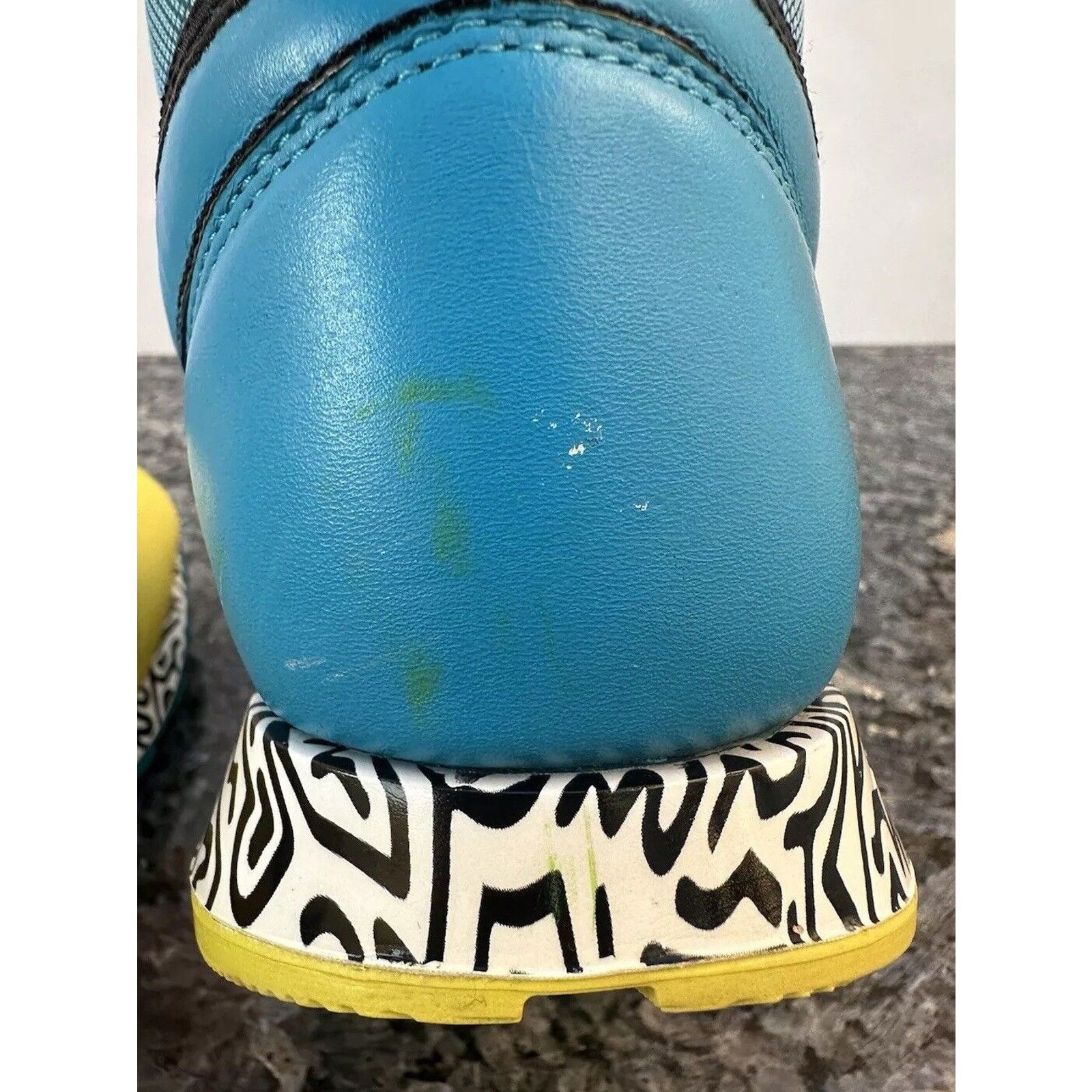 Reebok REEBOK KEITH HARING CLASSIC LEATHER MID STRAP LUX V4458610 Size US 10 / EU 43 - 7 Thumbnail