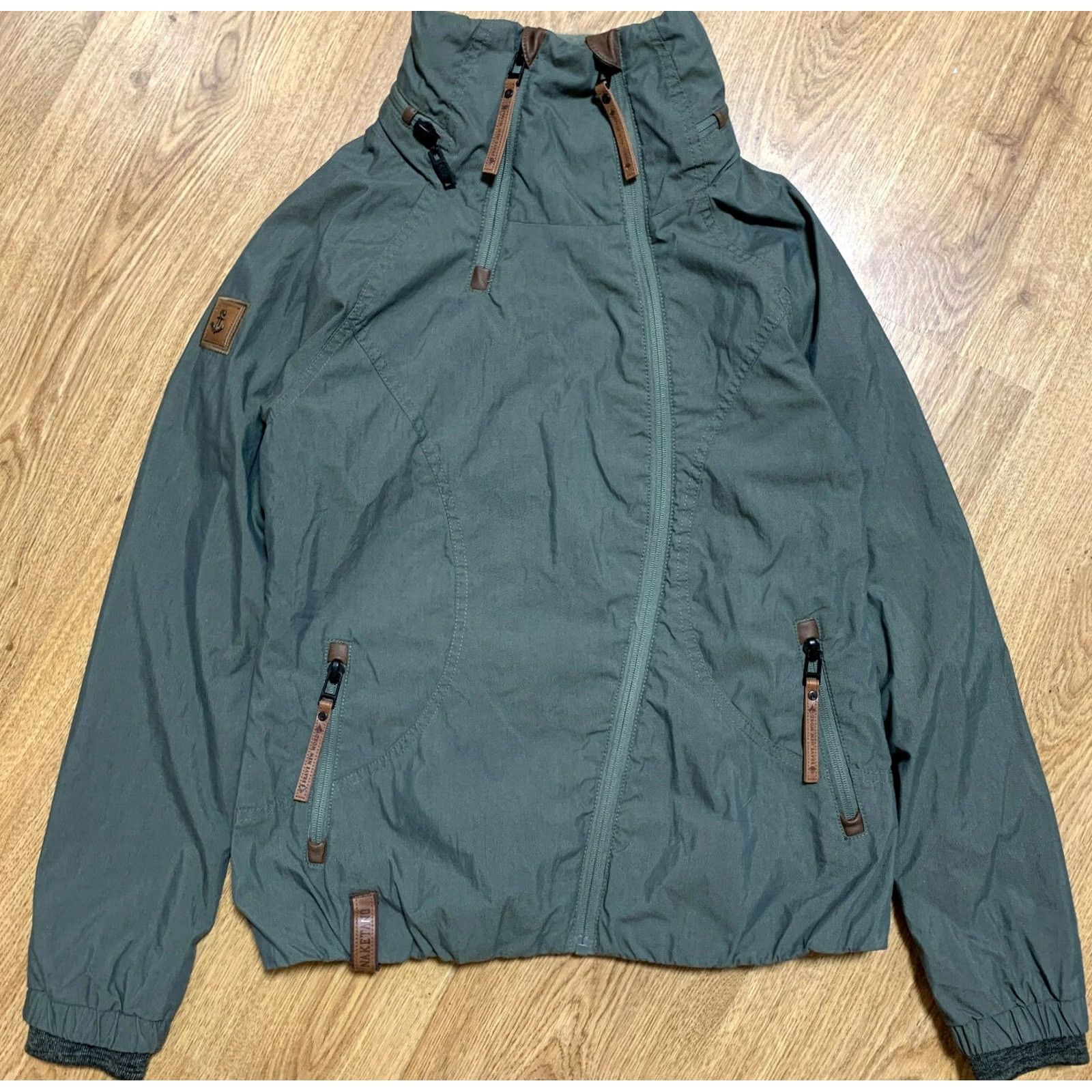 Vintage Naketano Womens Jacket M Khaki Windbreaker Logo All Seasons Zip Casual Jacket Womens M Khaki Size M / US 6-8 / IT 42-44 - 2 Thumbnail