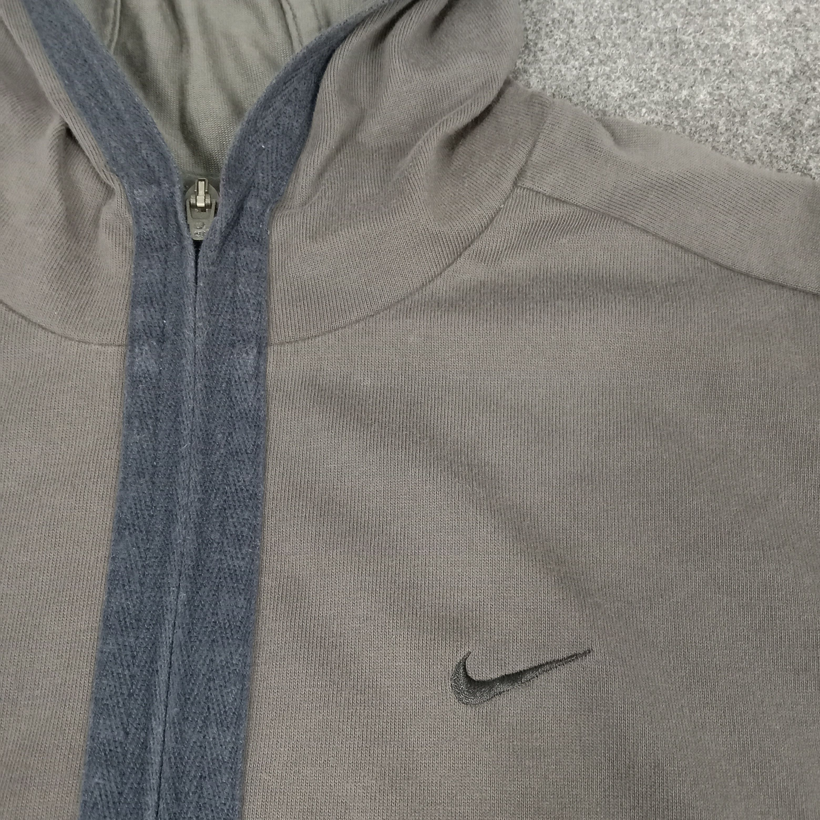 Nike × Vintage Nike Small Swoosh Logo Hoodies Tshirt Size US M / EU 48-50 / 2 - 4 Thumbnail