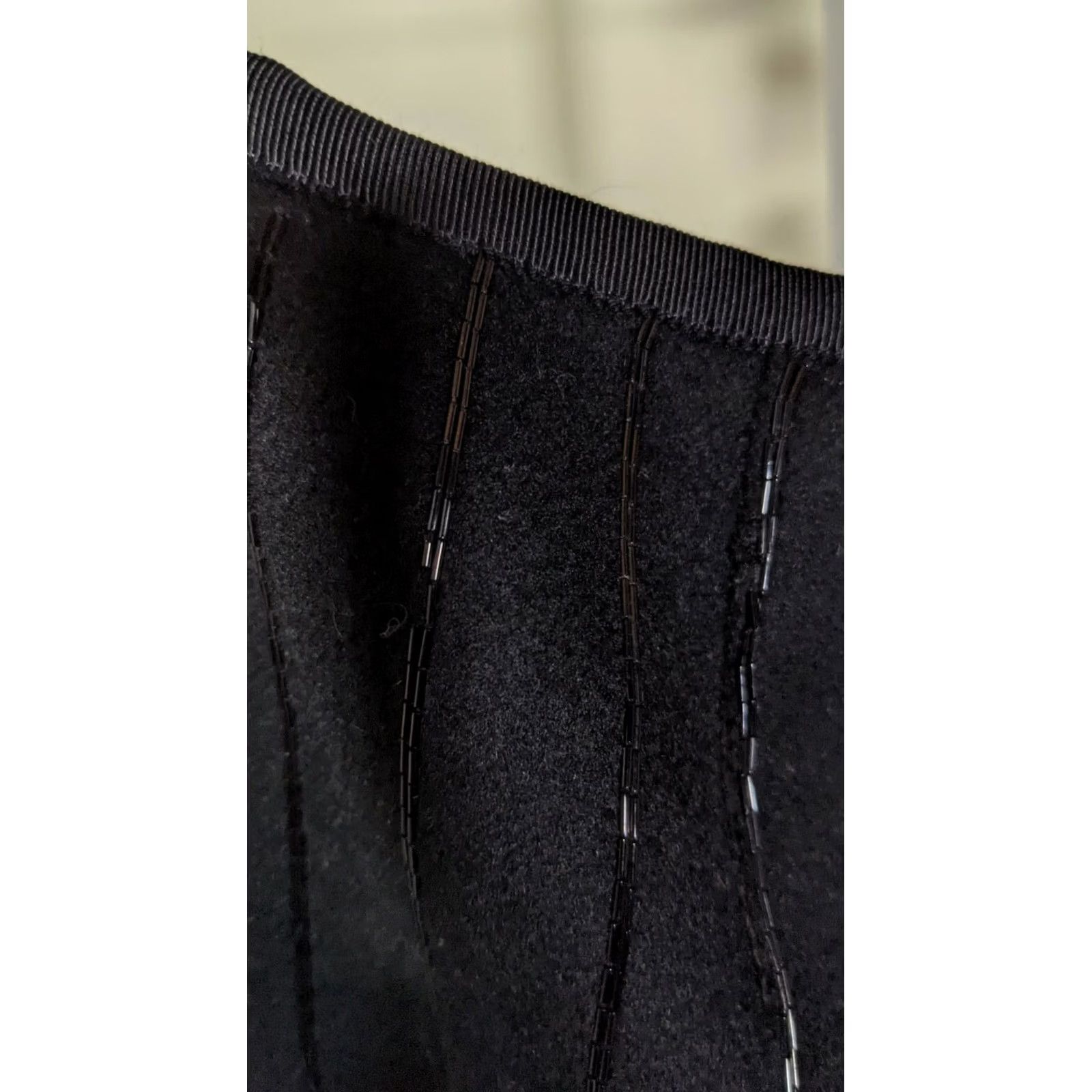 Loewe VINTAGE Loewe Skirt Black Fox Fur Beaded Beaded Runway 2009 Fall 36 Ladies Ladies Womens? Size 25" / US 0 / IT 36 - 5 Thumbnail