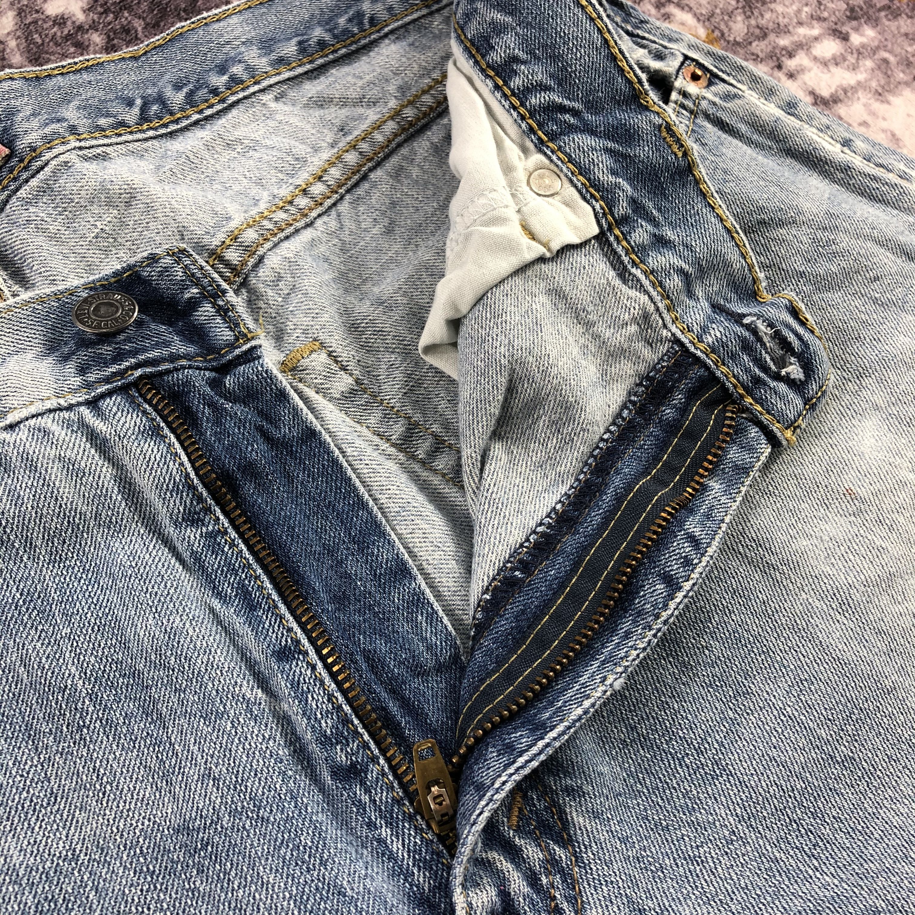 Levi's × Vintage Vintage Blue Wash Levis 559 Jeans-JM2974 Size US 37 - 11 Thumbnail
