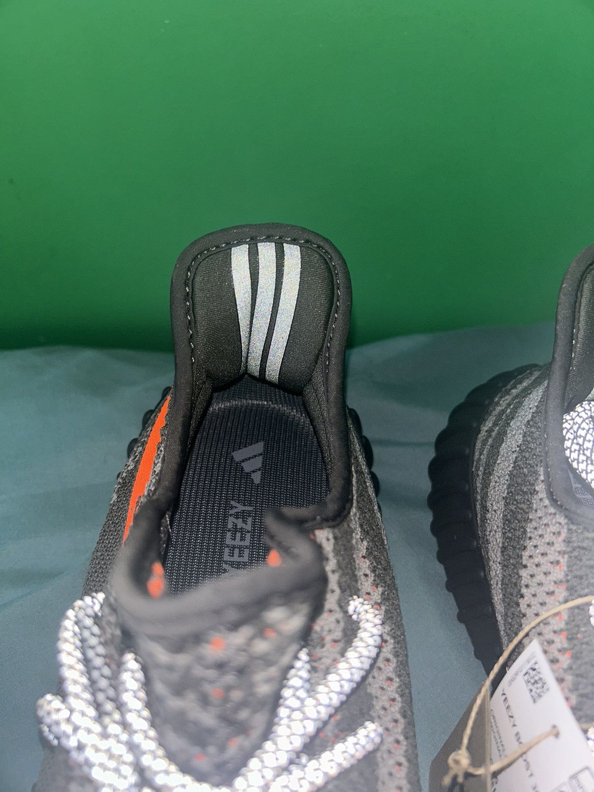 Adidas Adidas Yeezy Boost 350 V2 Carbon Beluga 2023 Size US 11.5 / EU 44-45 - 6 Thumbnail