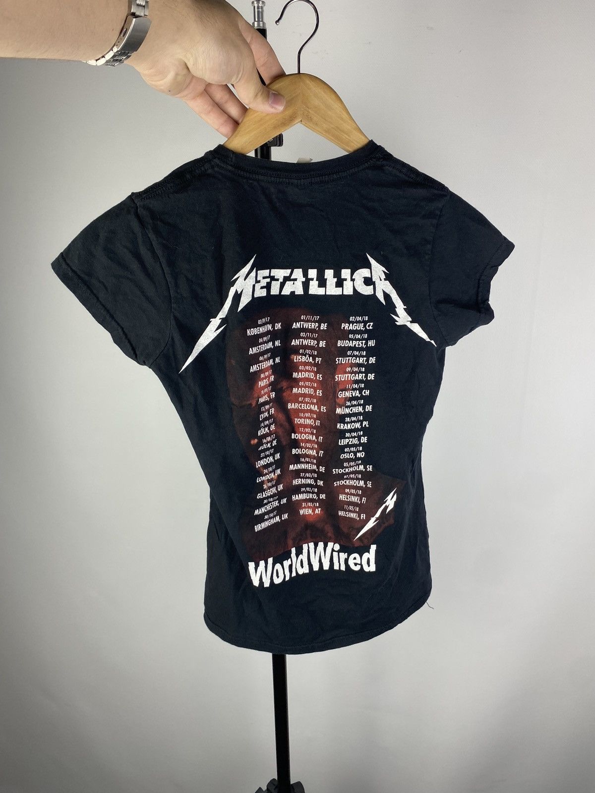Band Tees × Vintage 2018 metallica hardwired worldwired shirt rare metal rock Size S / US 4 / IT 40 - 2 Thumbnail