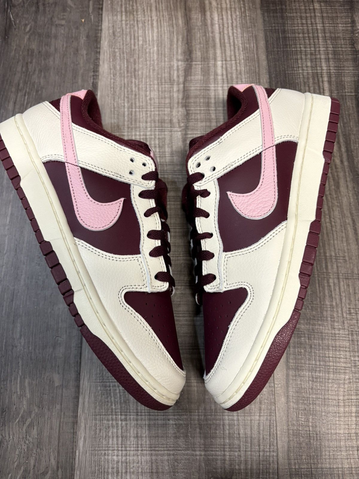 Nike Nike Dunk Low Premium Valentines Day size 9 Size US 9 / EU 42 - 6 Thumbnail