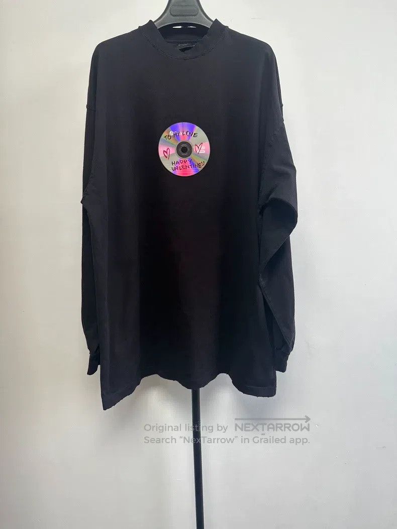 Balenciaga Balenciaga Round neck chest CD long-sleeve T-shirt Size US S / EU 44-46 / 1 - 1 Thumbnail