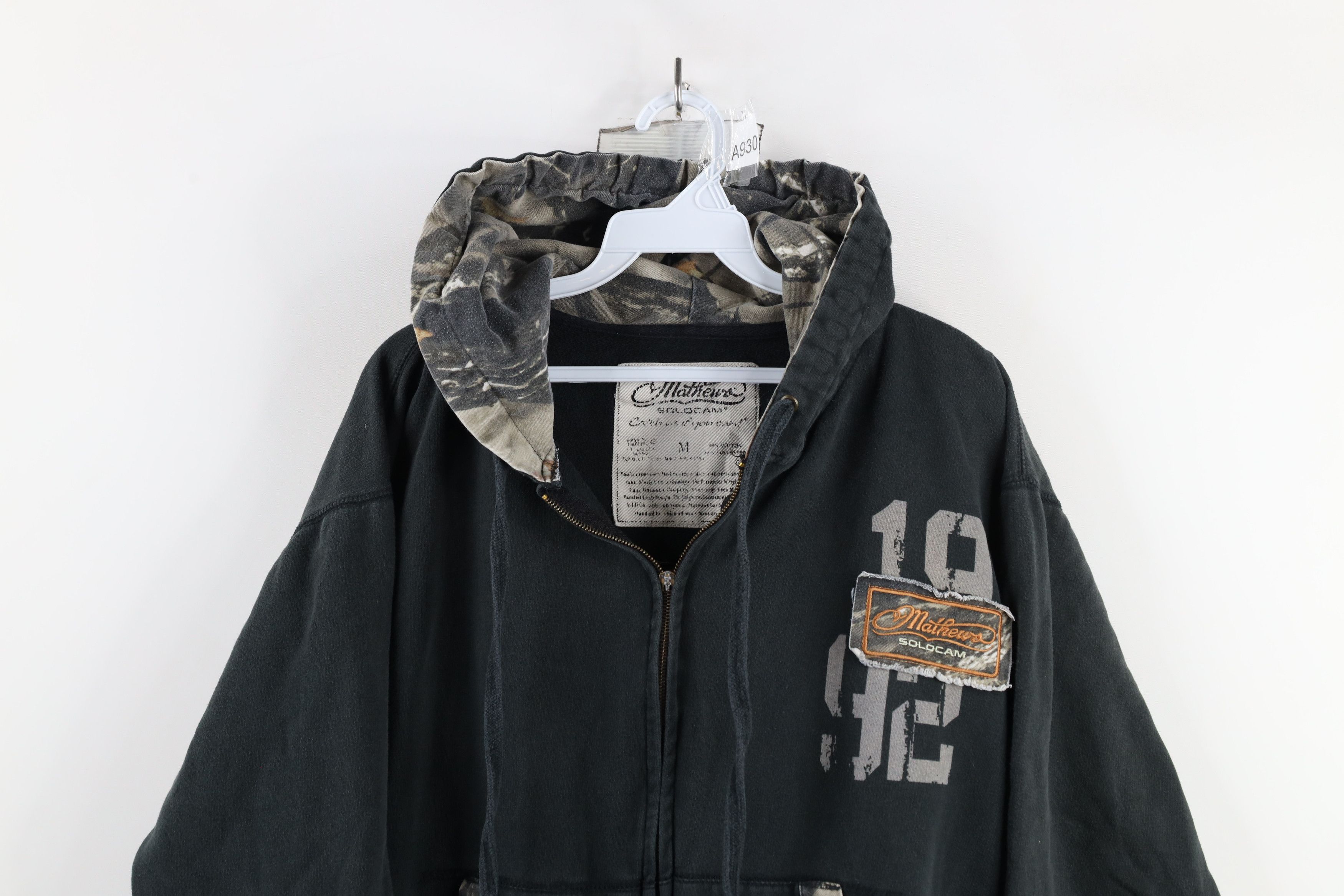 Vintage Vintage Y2K Mathews Solocam Spell Out Camouflage Hoodie Size US M / EU 48-50 / 2 - 2 Thumbnail