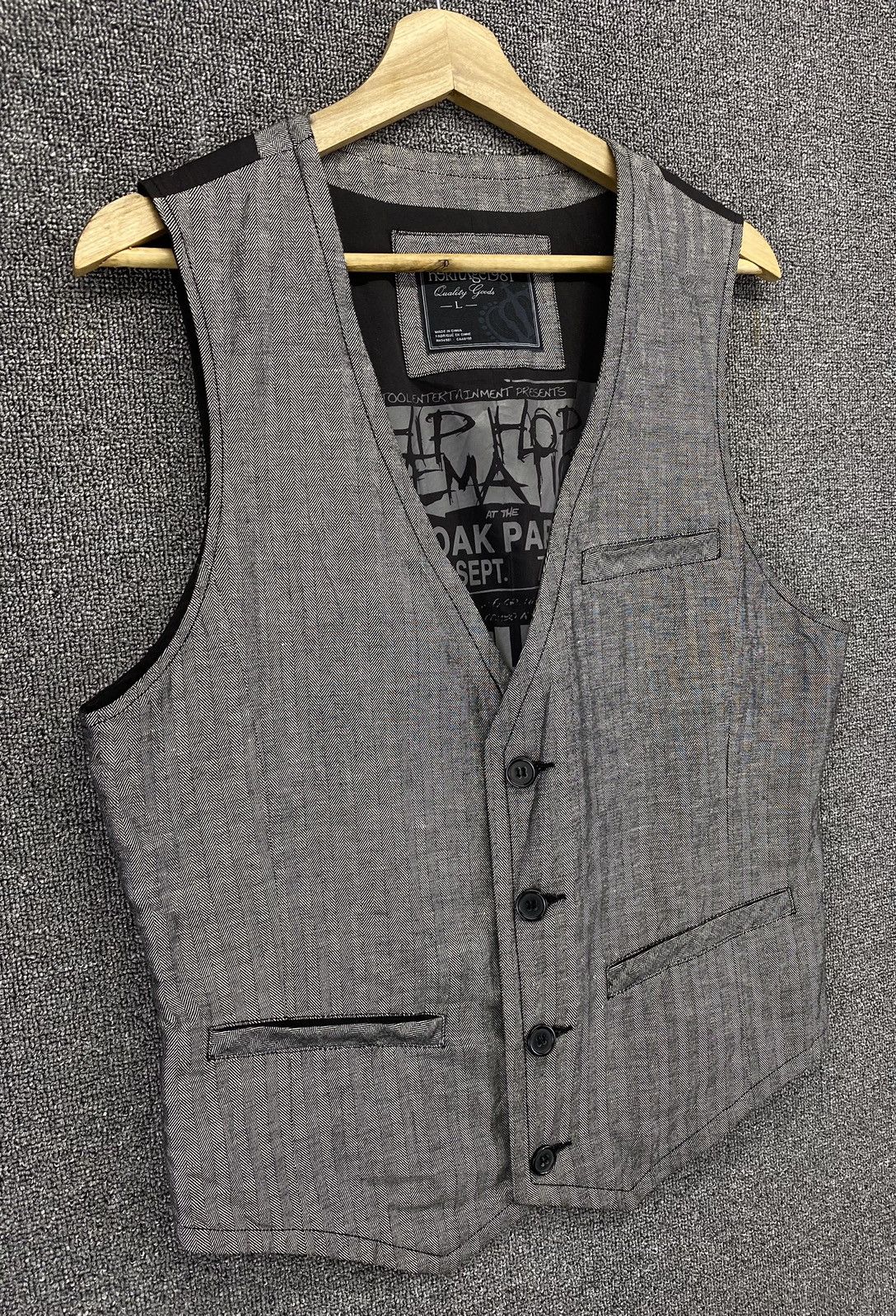 Vintage Vintage Heritage1981 Hip Hop Thematics Casual Vest Size L / US 10 / IT 46 - 4 Thumbnail