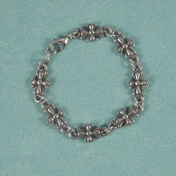 VIBE Y2K cross bracelet Size ONE SIZE - 1 Thumbnail