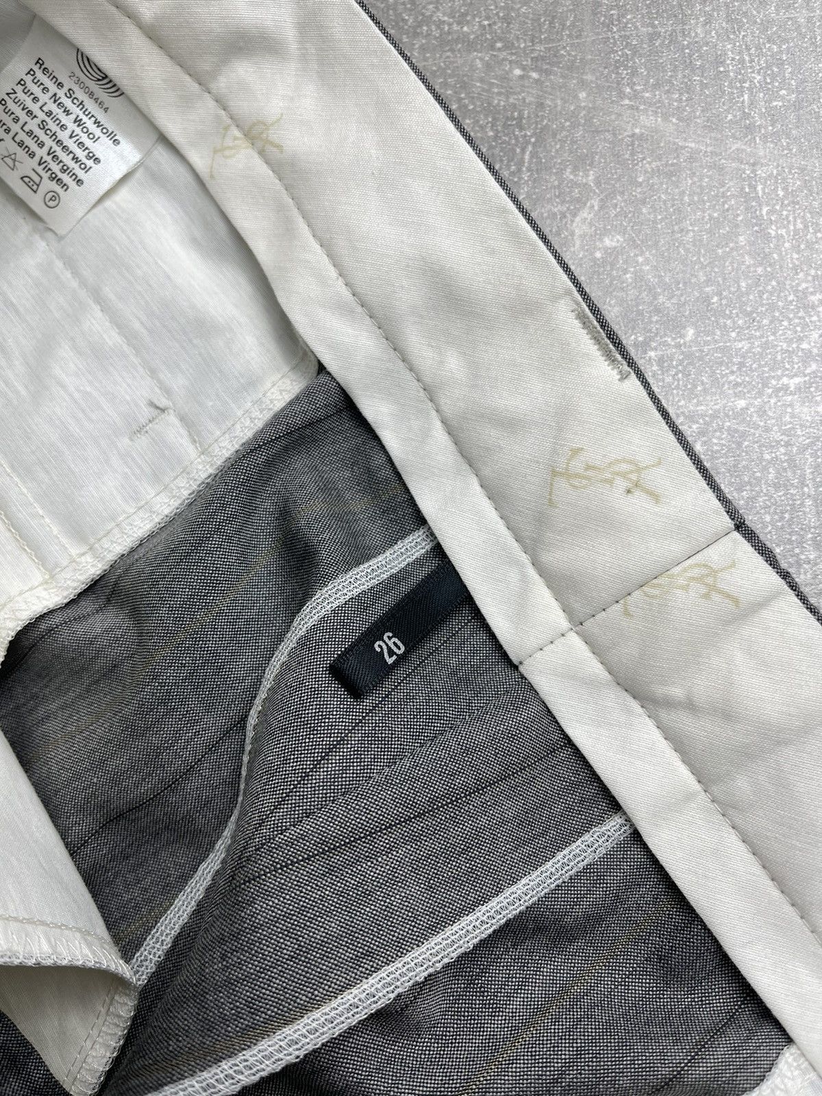 Yves Saint Laurent Yves Saint Laurent Difusion Hommes Double-Breasted Wool Suit Size 48R - 24 Thumbnail