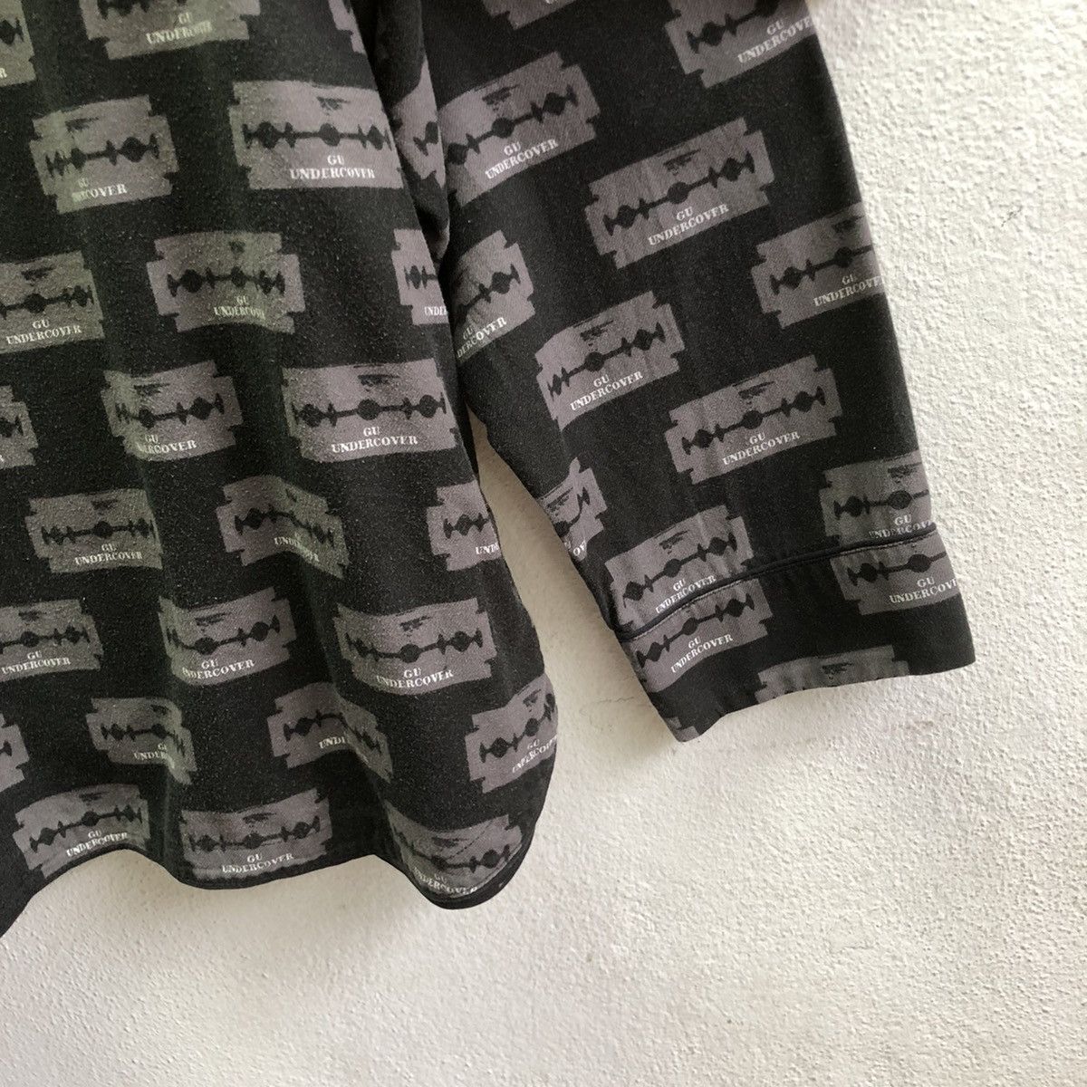 GU × Undercover GU x UNDERCOVER nightgown shirt Size US M / EU 48-50 / 2 - 7 Thumbnail