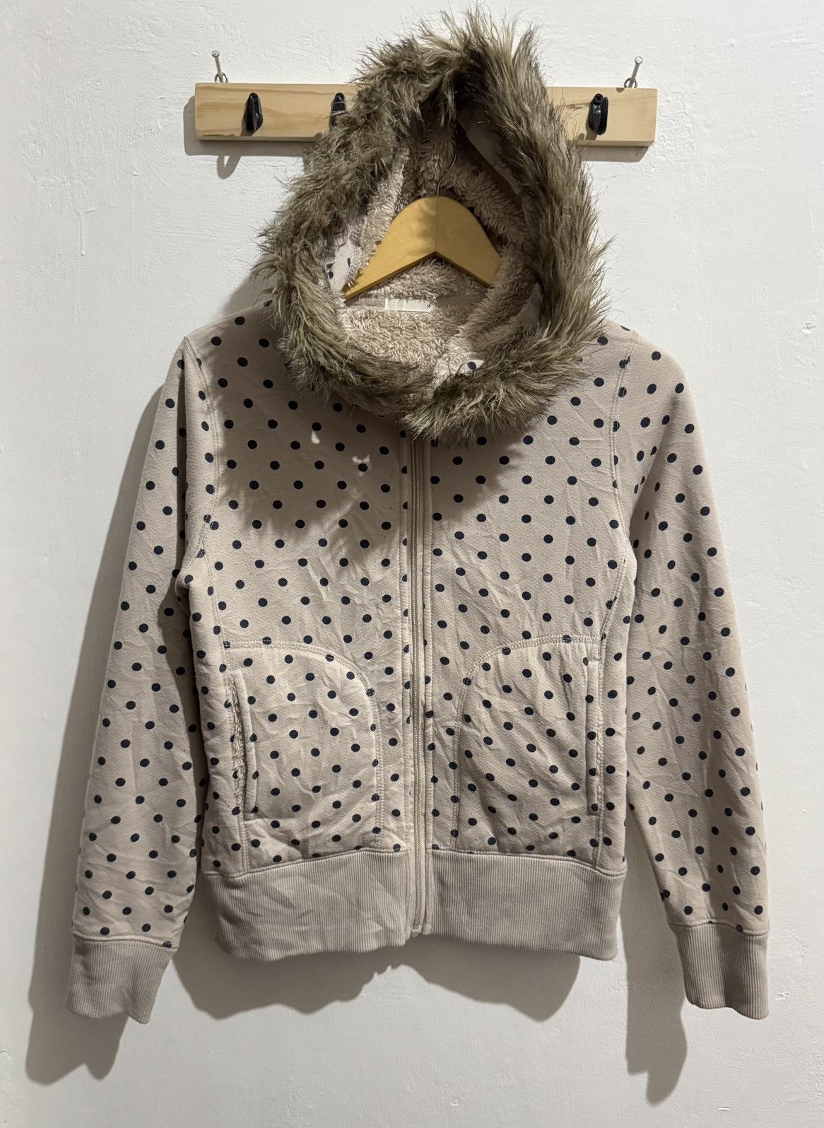 Japanese Brand Y2k GU polkadot ifsixwasnine style fur hoodie Size US S / EU 44-46 / 1 - 1 Thumbnail