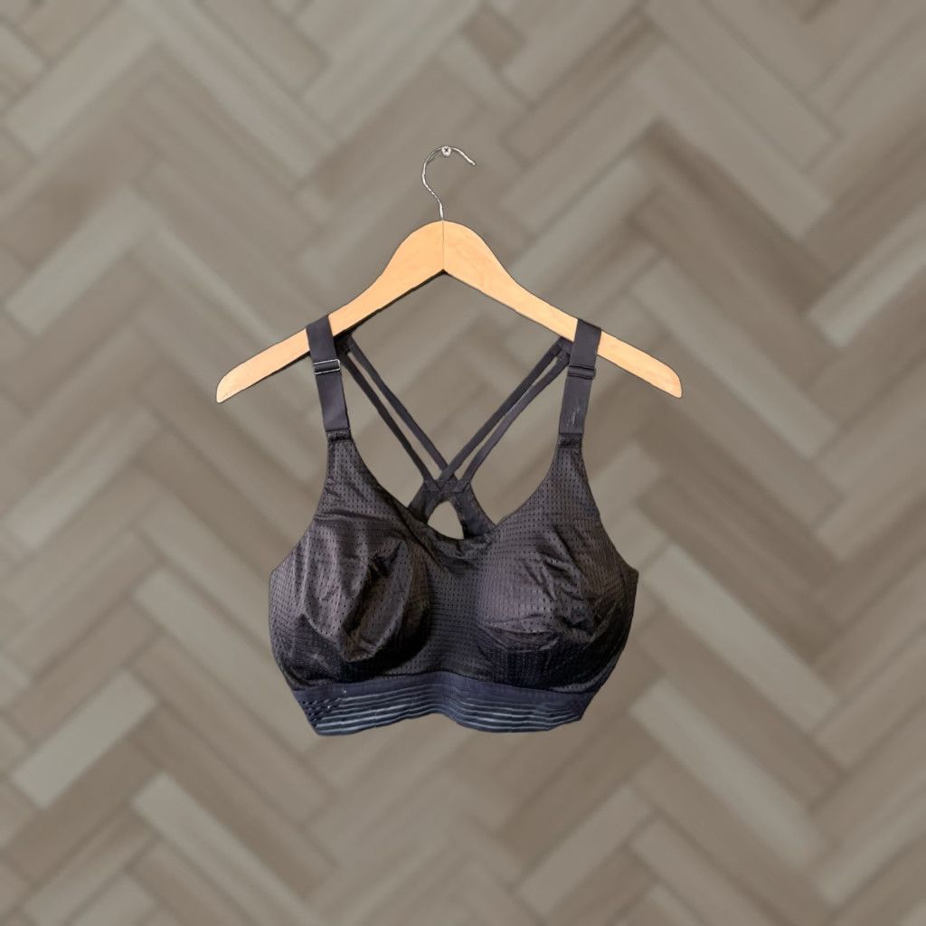 Victoria's Secret Victoria's Secret Victoria Spotrt Womens Black Atlhetic Sports Bra 36DD DD 36 Black Women Sports Bra Activewear Size ONE SIZE - 1 Thumbnail