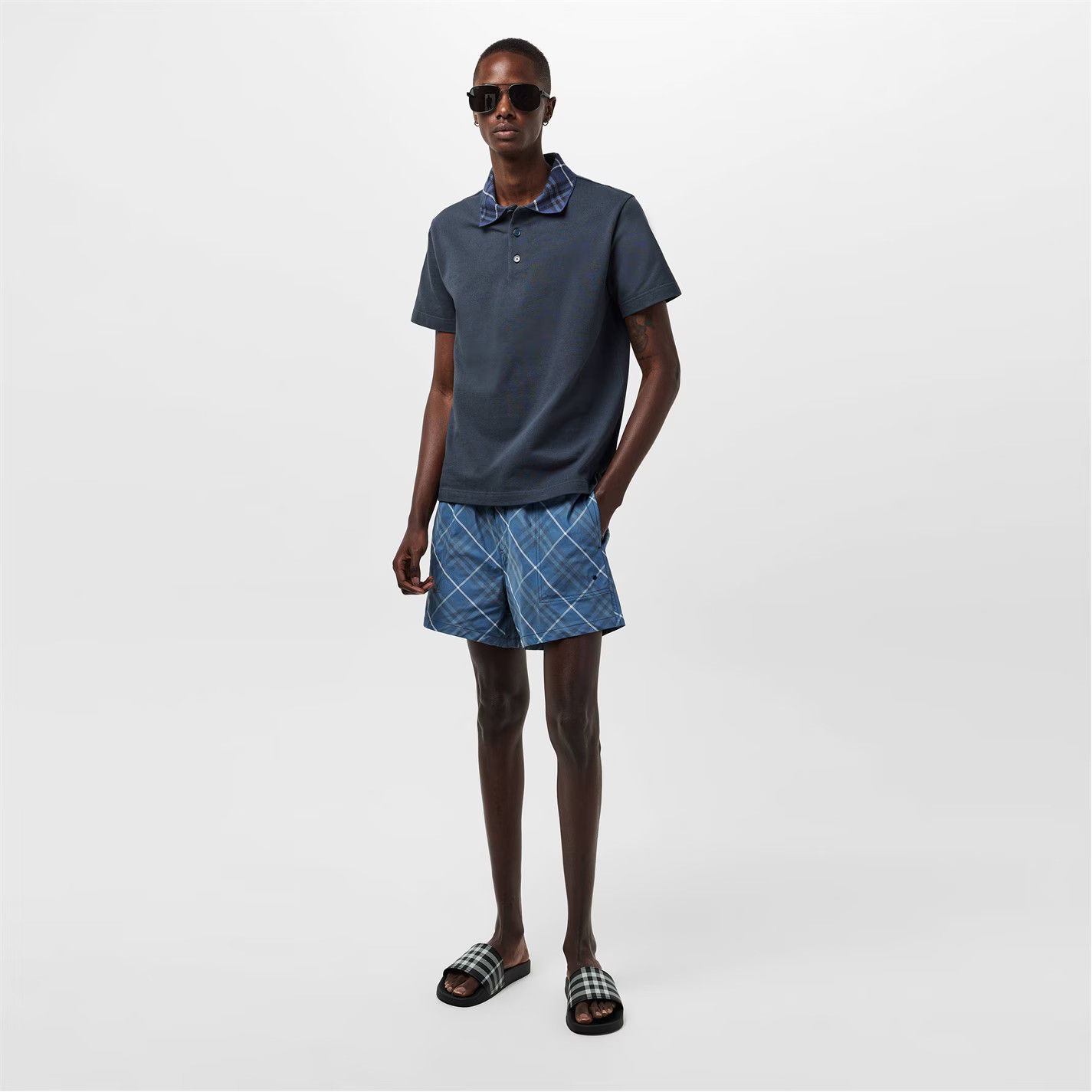 Burberry os11x0226 Check Short Sleeve Polo Shirt in Blue Size US S / EU 44-46 / 1 - 6 Thumbnail