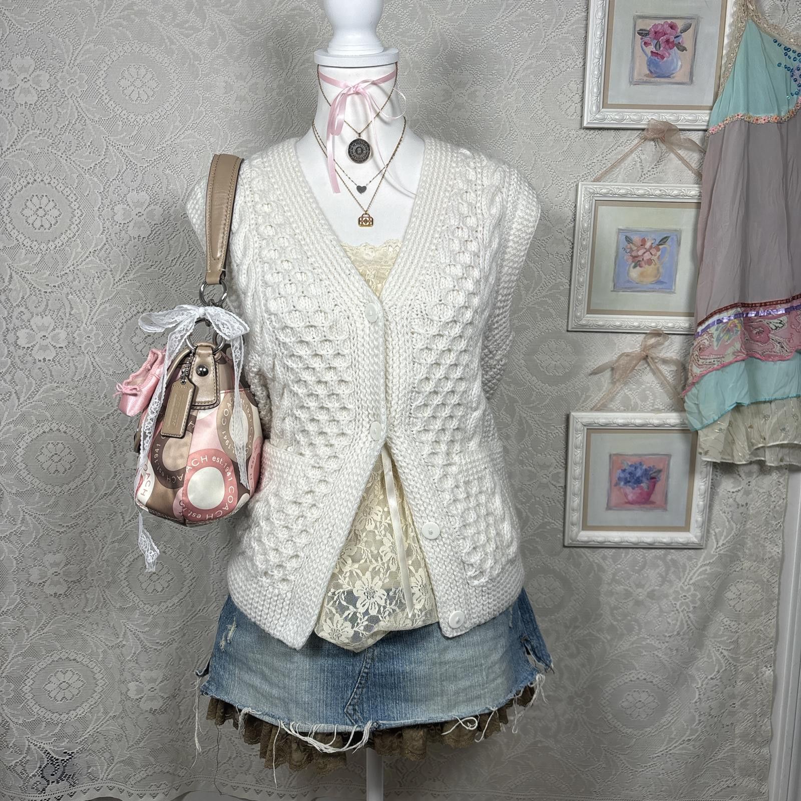 Other vintage knit sweater vest cottage core Size M / US 6-8 / IT 42-44 - 1 Thumbnail