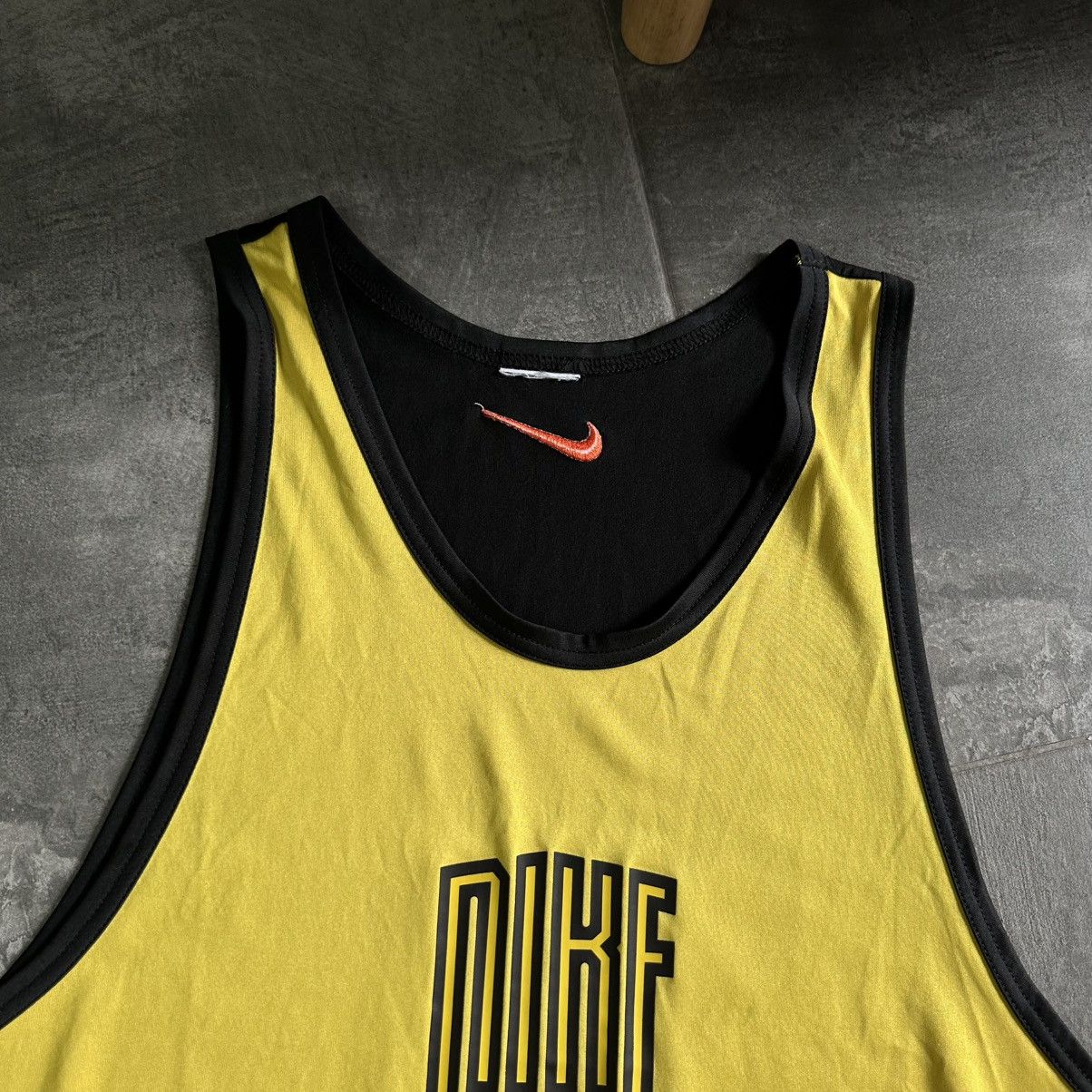 Nike × Vintage Vintage Nike Tank Top Big Logo Y2K 00s USA Sleeveless Size US XL / EU 56 / 4 - 7 Thumbnail