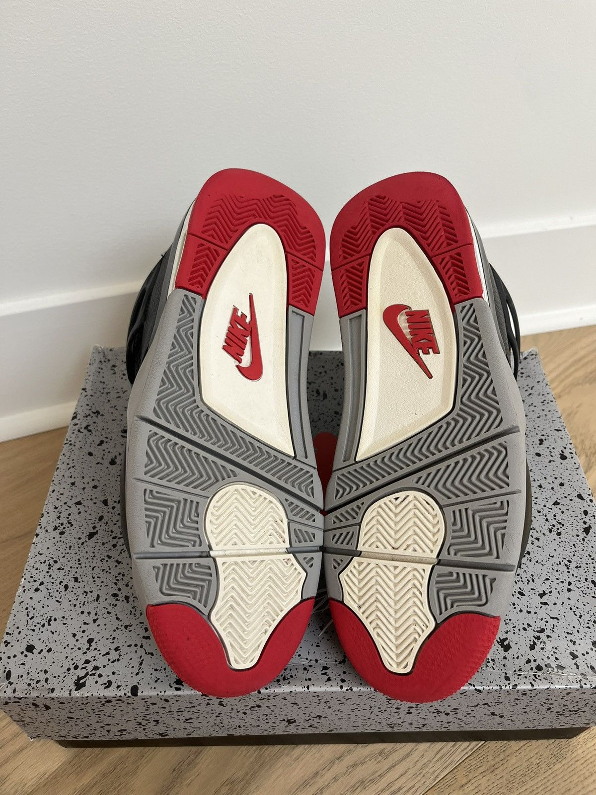 Jordan Brand Jordan 4 Bred Size US 9.5 / EU 42-43 - 6 Thumbnail