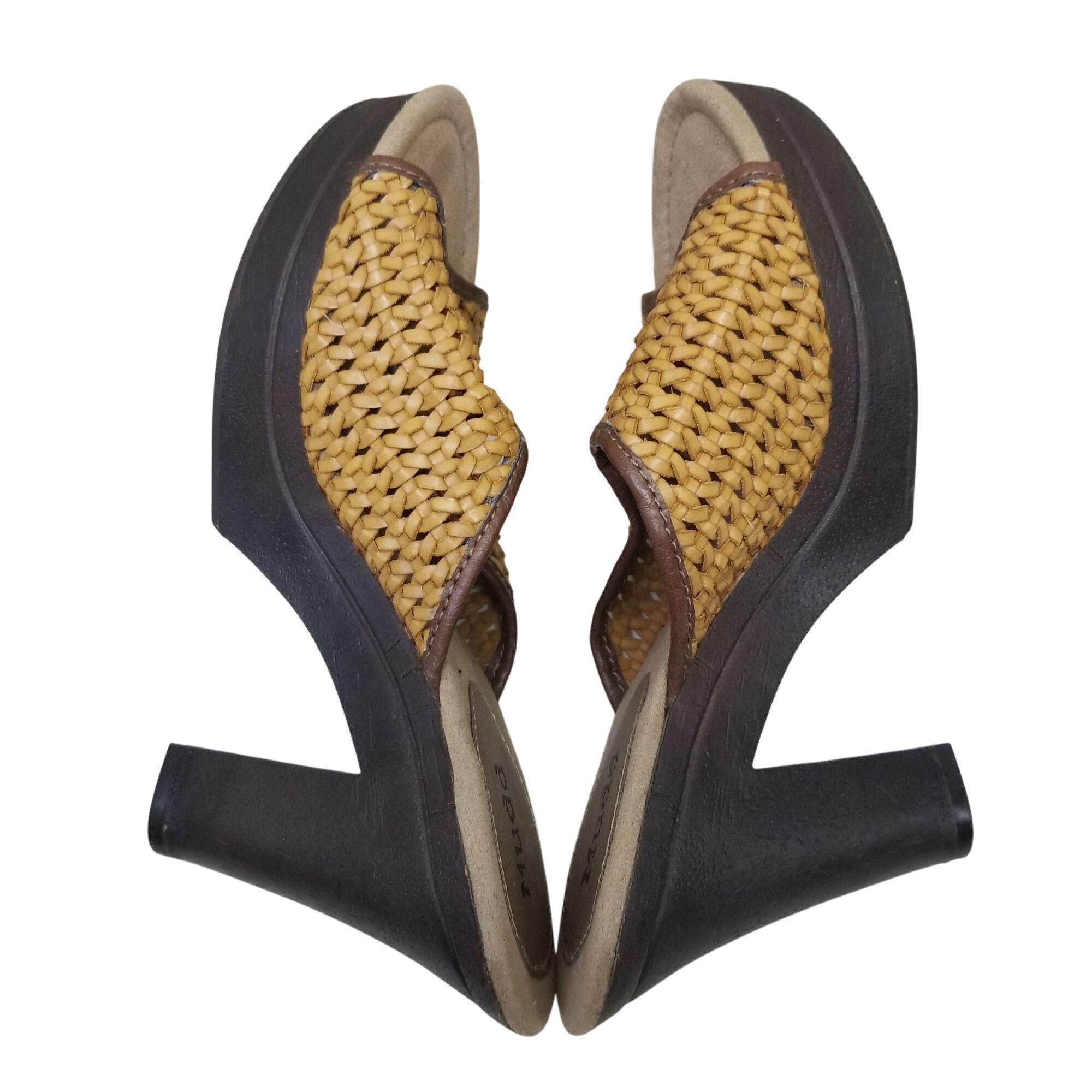 Other Mudd 9 Sandals Open Toe Mustard Yellow Basket Weave Heels Pl Size US 9 / IT 39 - 10 Thumbnail
