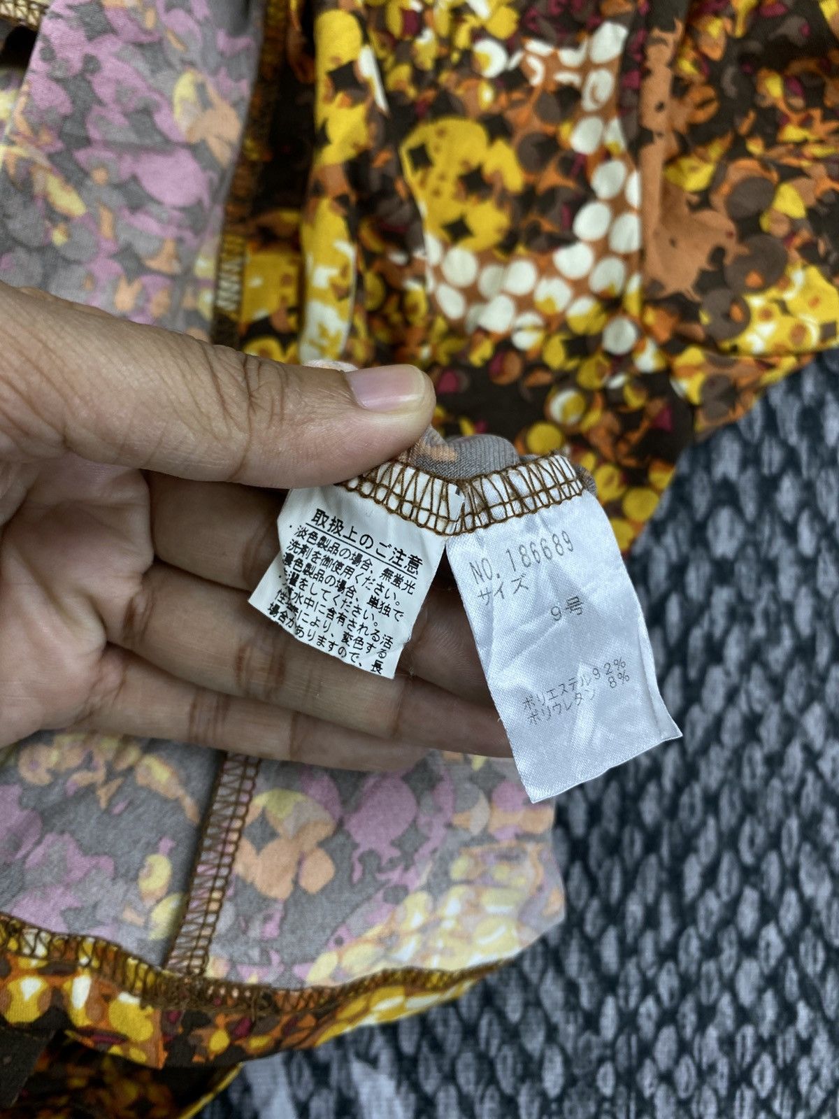 Kansai Yamamoto Vintage 70s Abstract Mustard Blouse Retro Geometric Print Size M / US 6-8 / IT 42-44 - 6 Thumbnail