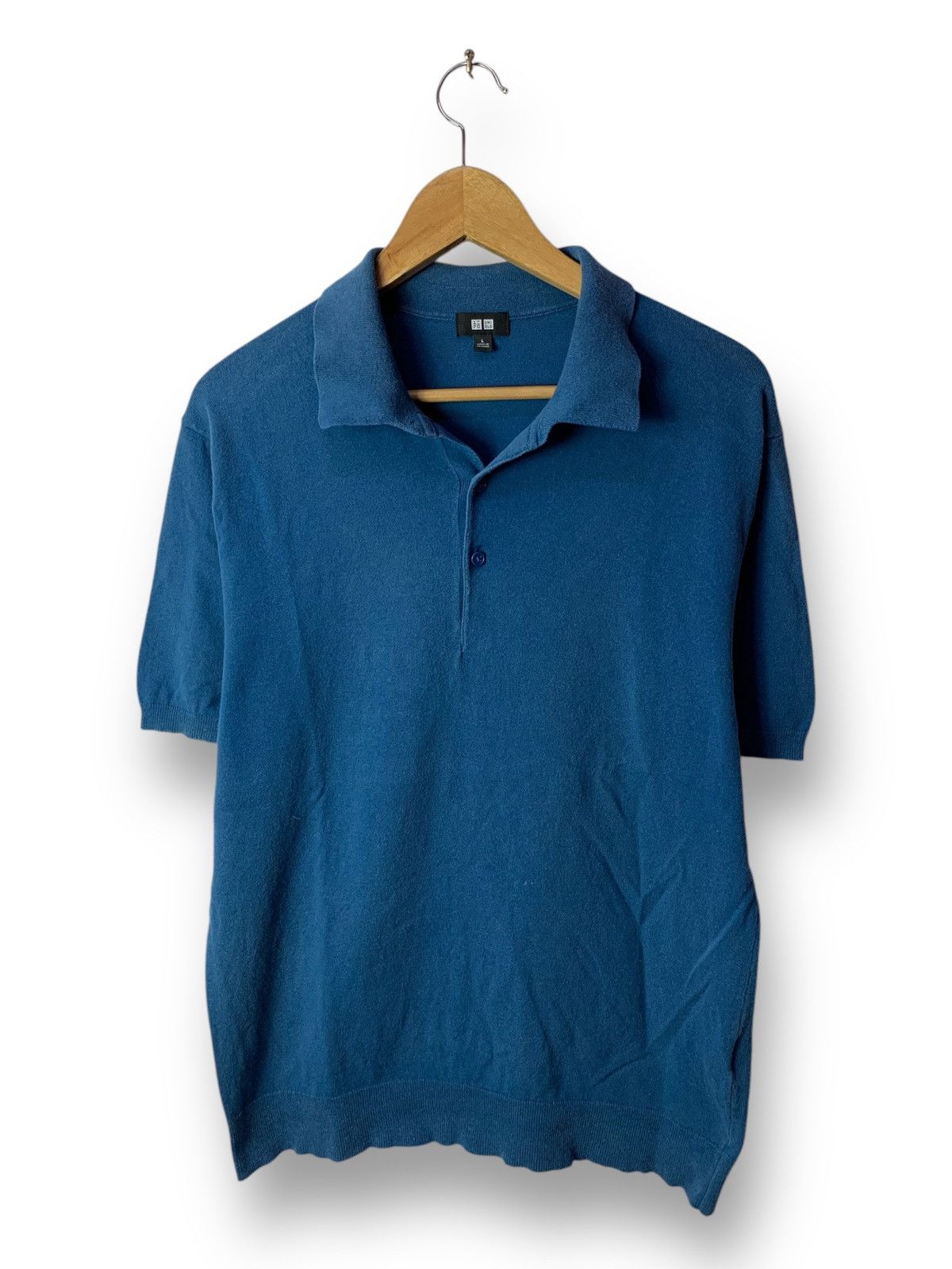 Japanese Brand 🔥Uniqlo Plain Polo Essentials Tee Old Money Size US L / EU 52-54 / 3 - 1 Thumbnail