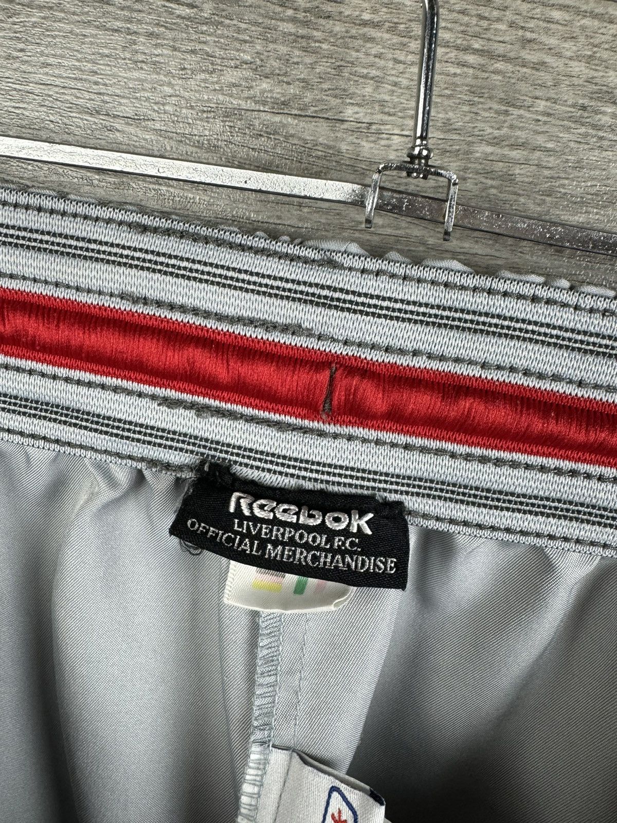 Reebok REEBOK LIVERPOOL SHORTS 🩳 VINTAGE Size US 34 / EU 50 - 4 Thumbnail