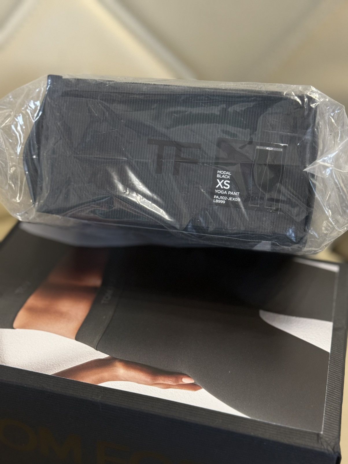 Tom Ford Tom Ford Leggings XS Size 25" / US 0 / IT 36 - 10 Thumbnail
