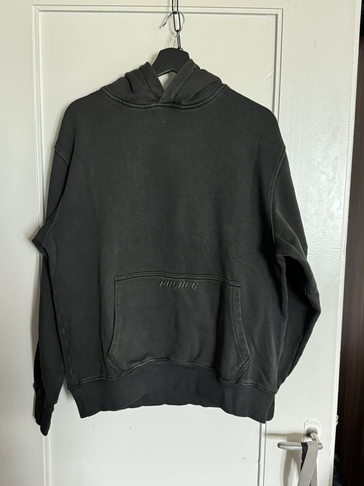 【Palace】 Palace Demon Hood Black - 23FW Spider Zip Hood Black - Autumn 2023 - Palace Community