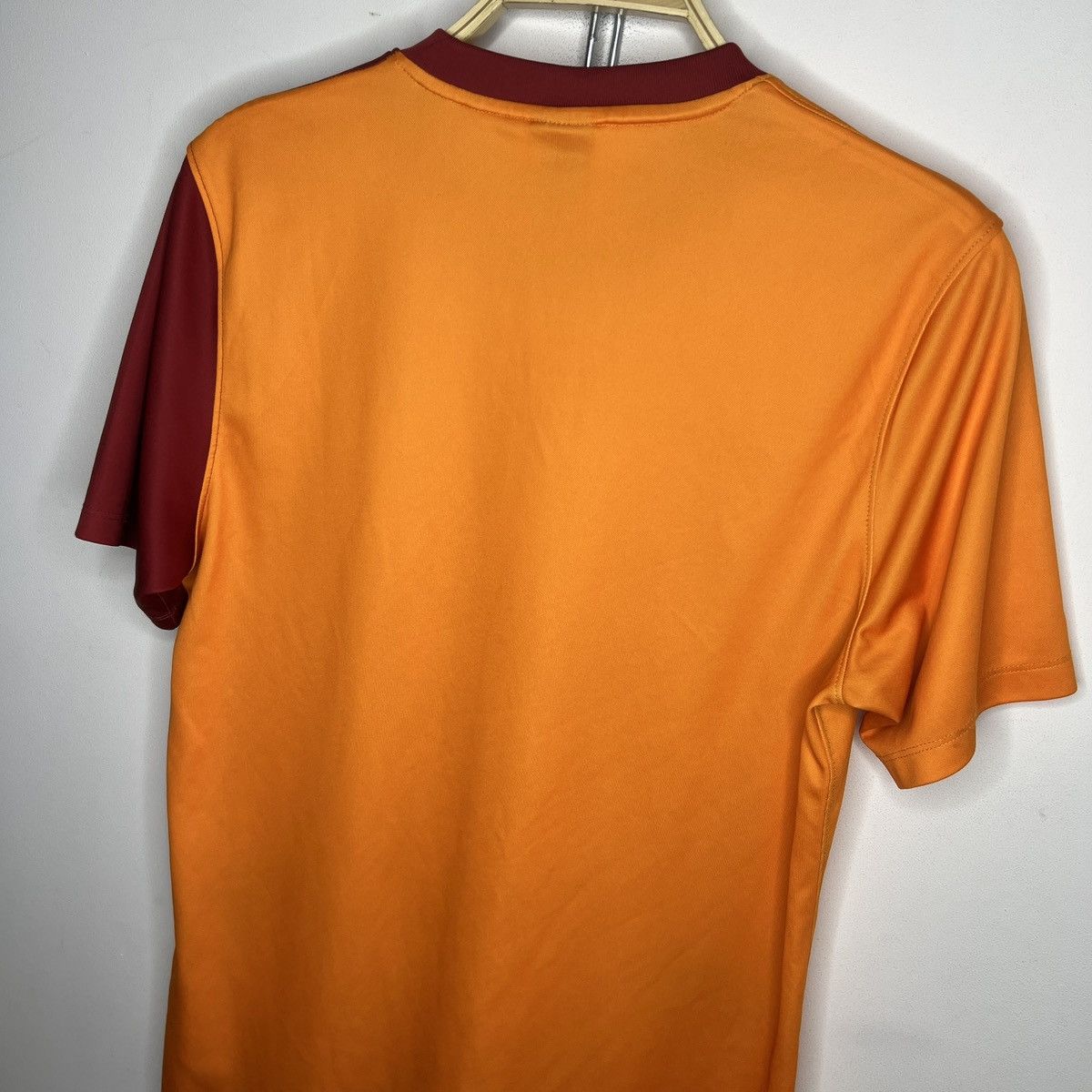 Nike GALATASARAY HOME FOOTBALL SHIRT SOCCER JERSEY NIKE Size US M / EU 48-50 / 2 - 7 Thumbnail