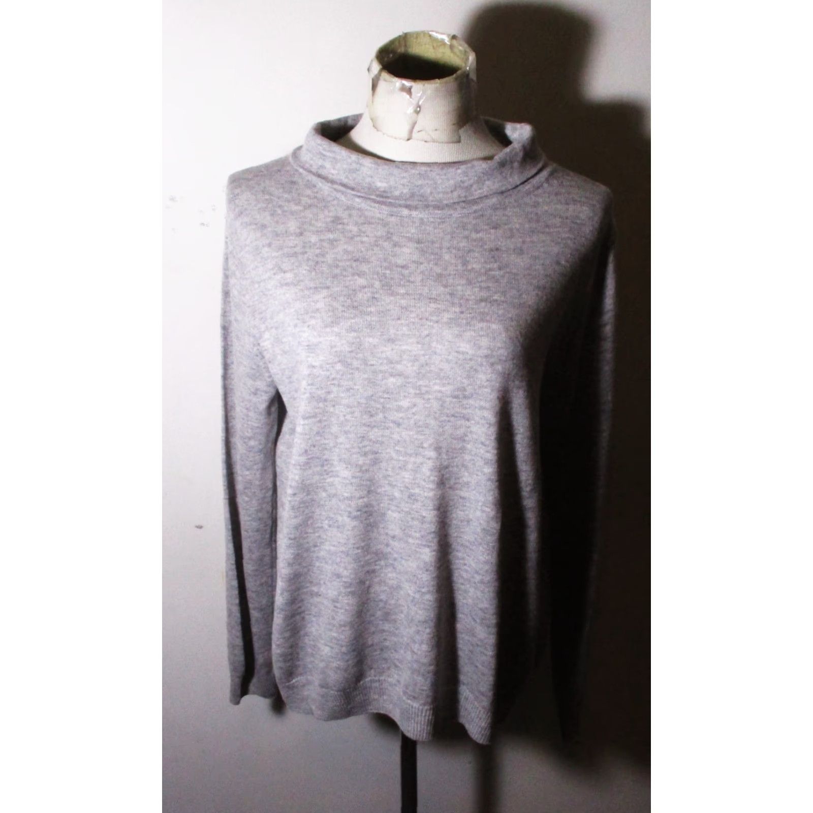 Vintage Woolovers Sweater Shirt Womens L Gray Merino Wool Cashmere Turtleneck Pullover Casual All Seasons 90% Merino Wool, 10% Cashmere Womens Size L / US 10 / IT 46 - 3 Thumbnail