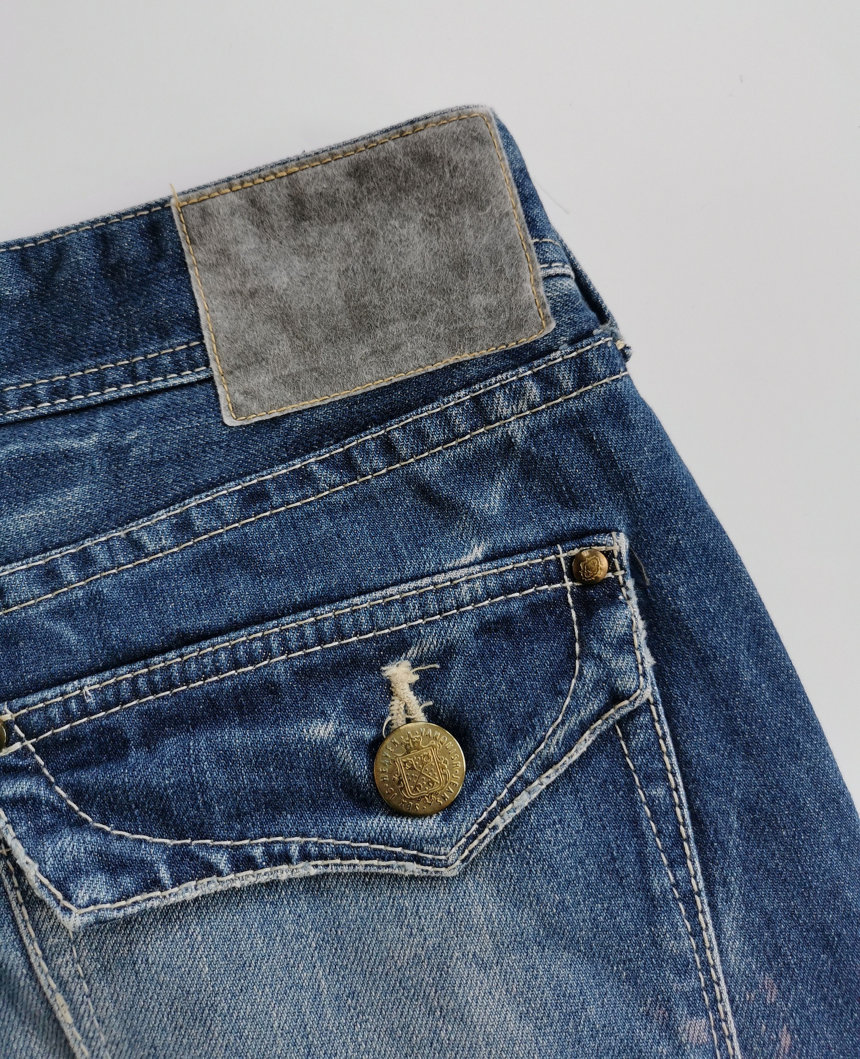 Vanquish Vanquish Gold Distressed Flare denim Size US 29 - 7 Thumbnail