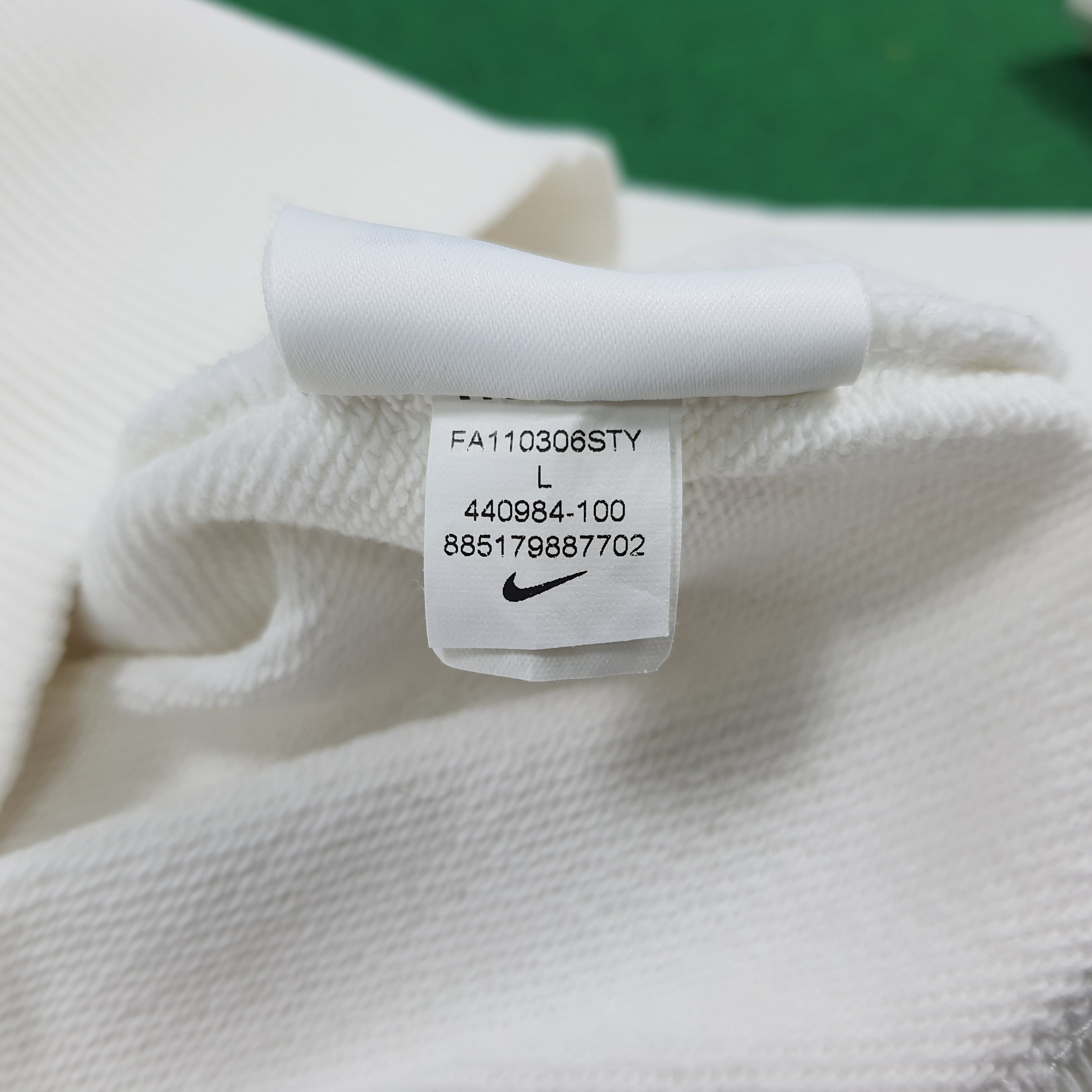 Nike Vintage Nike Swoosh Embroidery Sweatshirt C290N32 Size US M / EU 48-50 / 2 - 8 Thumbnail