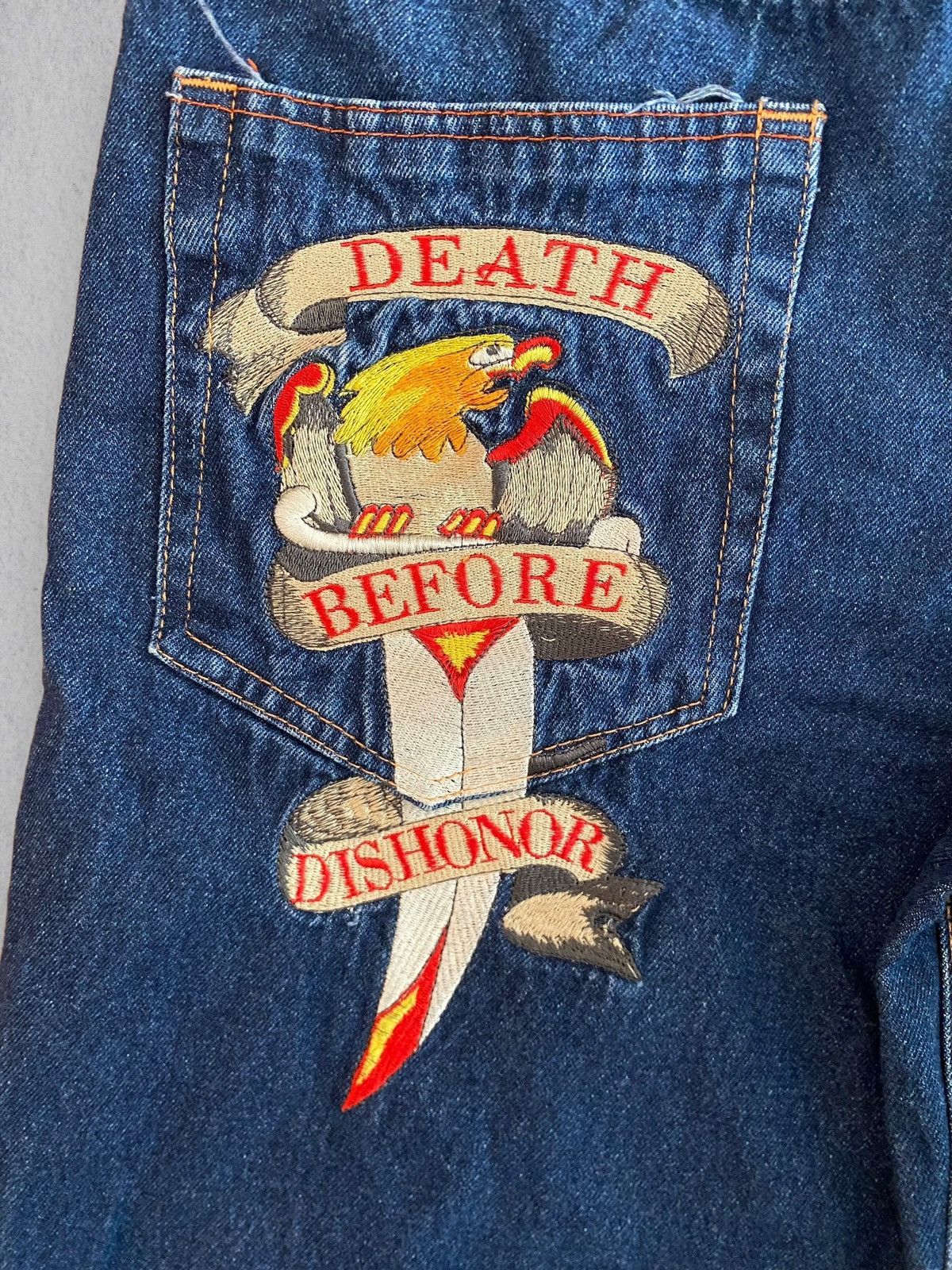 Ed Hardy × Vintage Vintage Ed Hardy ‘Death Before Dishonor’ Embroidered Jorts Size US 36 / EU 52 - 3 Thumbnail