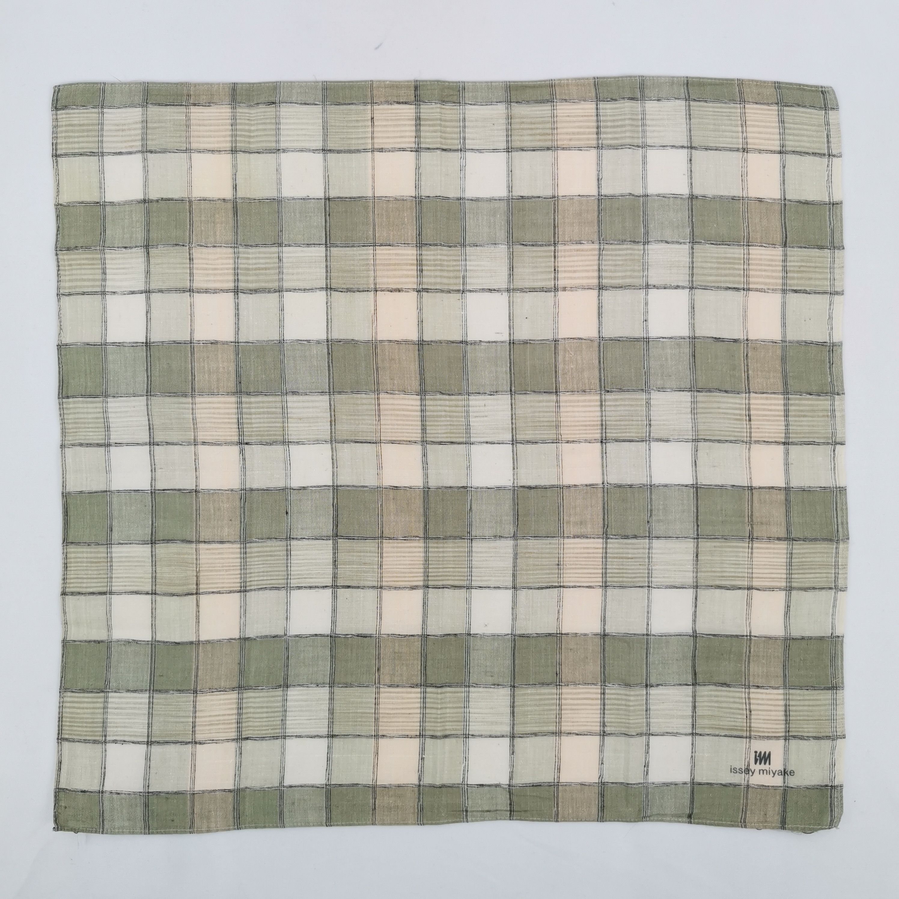 Issey Miyake Vintage Issey Miyake Handkerchief Neckerchief 56789 Size ONE SIZE - 2 Thumbnail