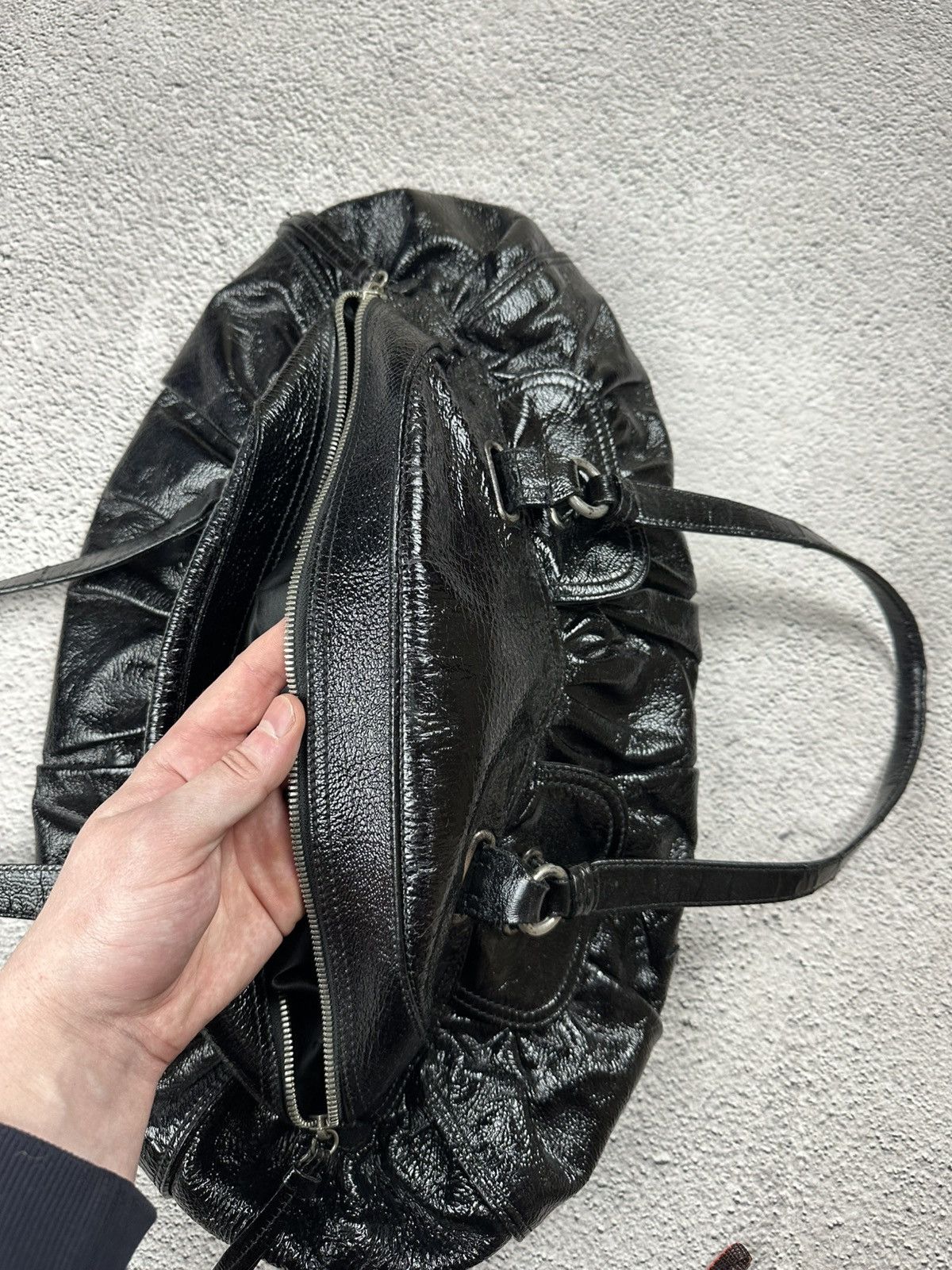 Moschino Moschino Black Patent Shoulder Bag Luxury Distressed Y2K SK8 Size ONE SIZE - 22 Thumbnail