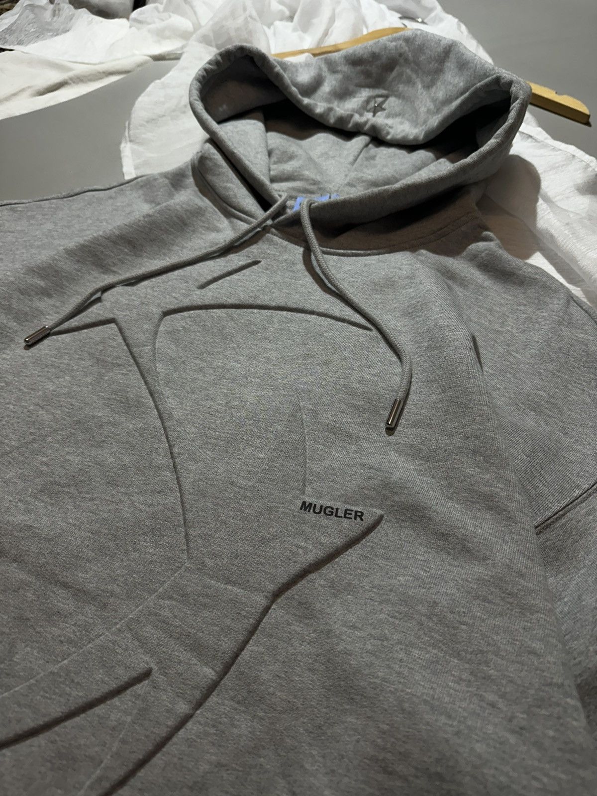 H&M × Mugler H&M & Mugler Star Motif Hoodie Oversized Light Gray Men's sz Size US L / EU 52-54 / 3 - 5 Thumbnail