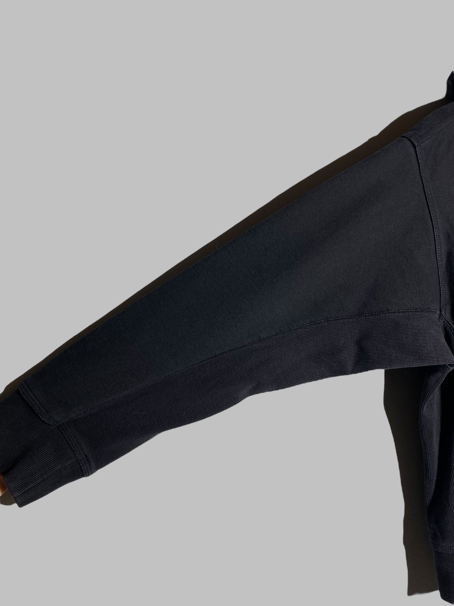 Carhartt 🔥 00s CARHARTT TOTAL BLACK AMERICAN SCRIPT HOODIE Y2K STYLE Size US M / EU 48-50 / 2 - 9 Thumbnail