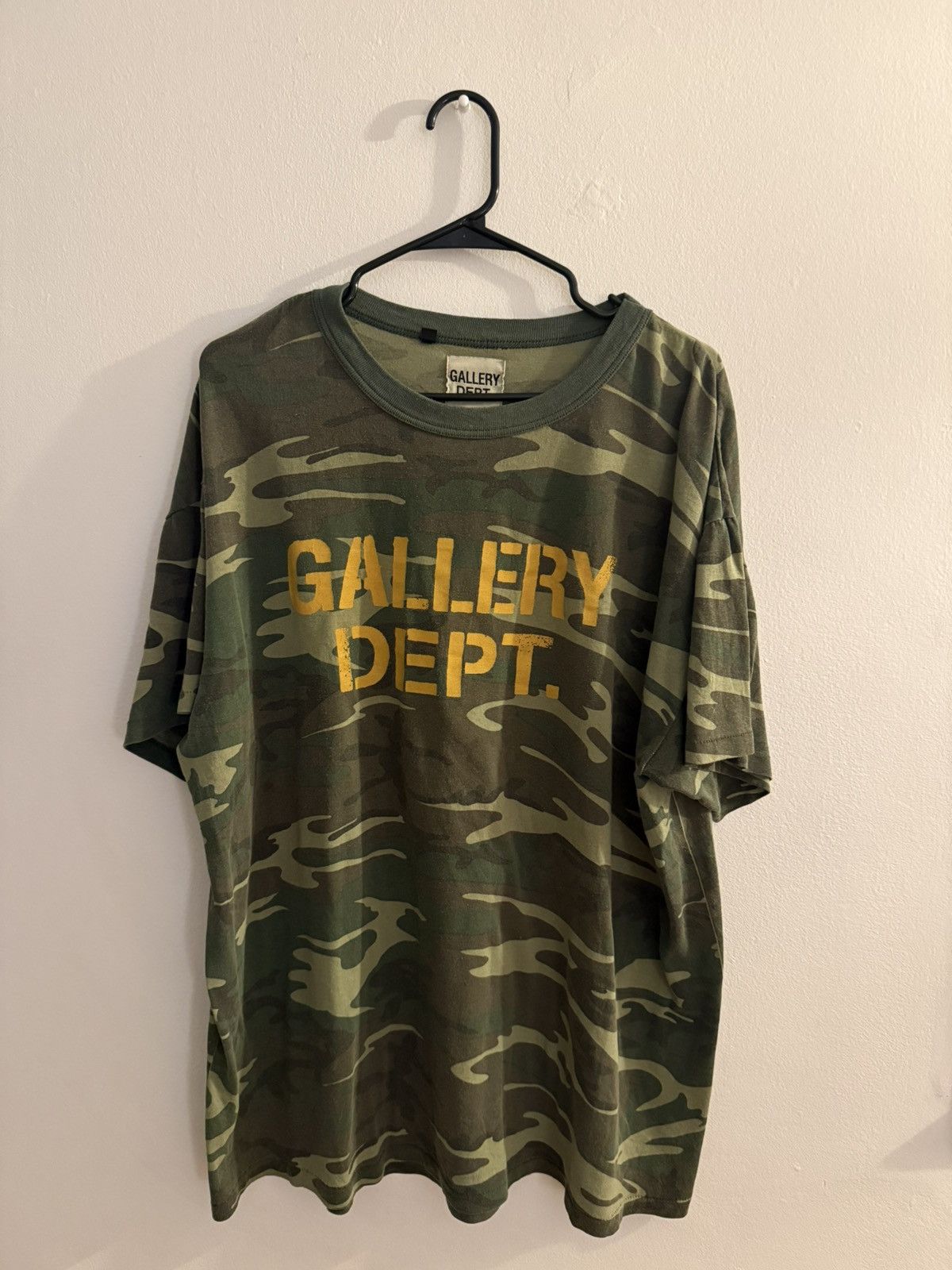 Gallery Dept. Gallery Dept. Camo T shirt Size US XXL / EU 58 / 5 - 1 Thumbnail