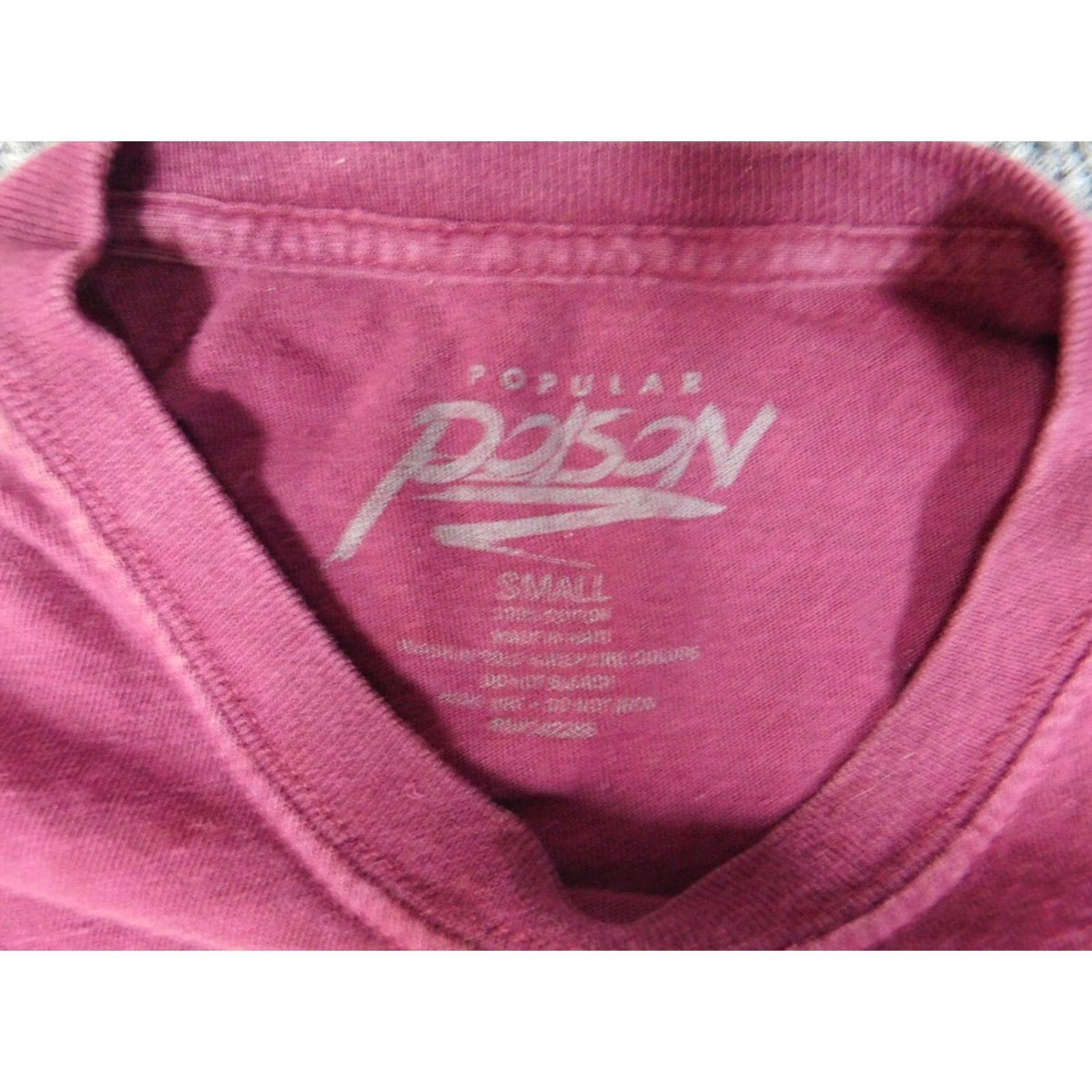 Vintage Popular Poison Shirt T-Shirt Mens Small Red 90s Logo Short Sleeve Crew Neck Cotton Knit Vintage No (adjusted to rules) Size US S / EU 44-46 / 1 - 4 Thumbnail