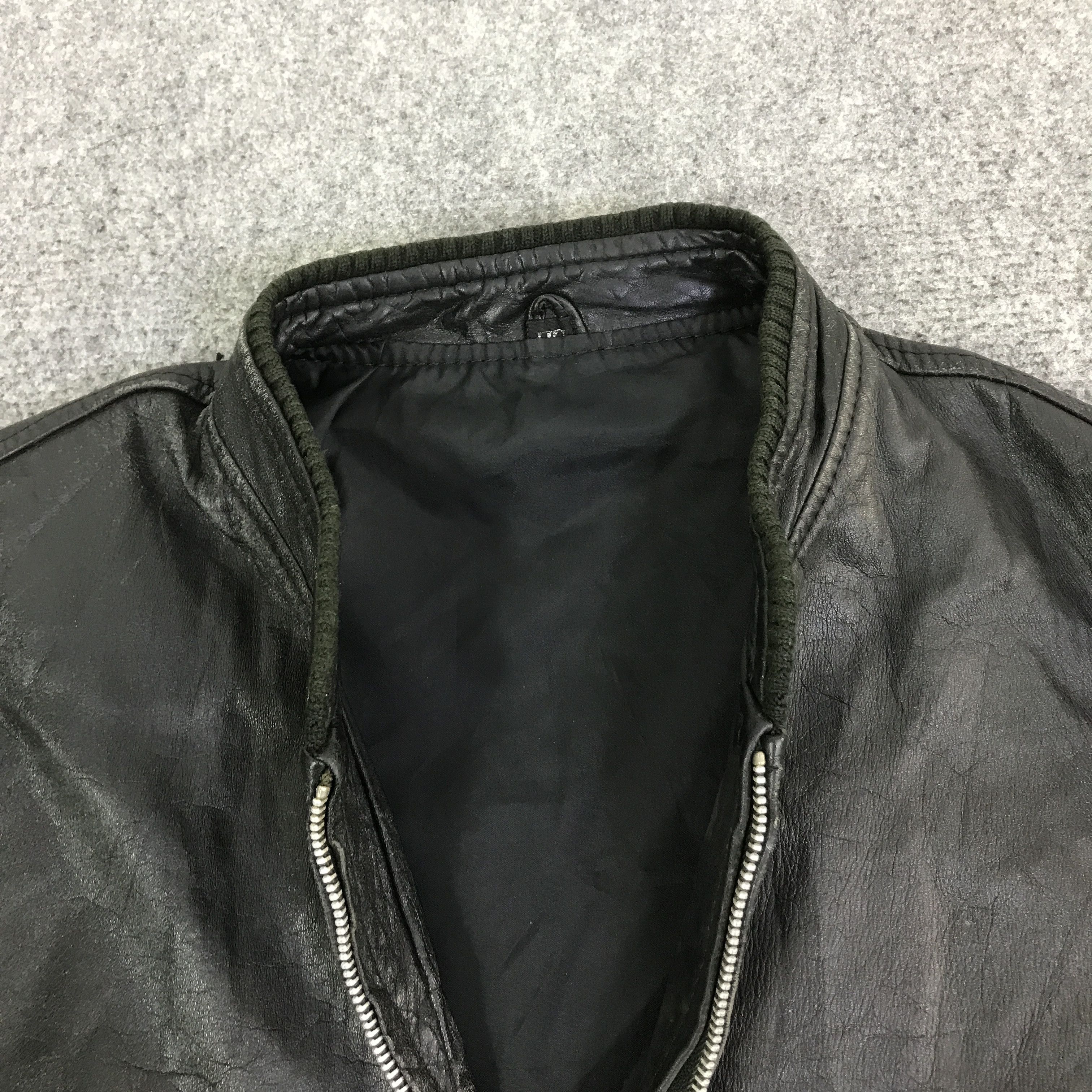 Japanese Brand JAPANESE BRAND LEATHER BOMBER JACKET K123B20 Size US M / EU 48-50 / 2 - 8 Thumbnail