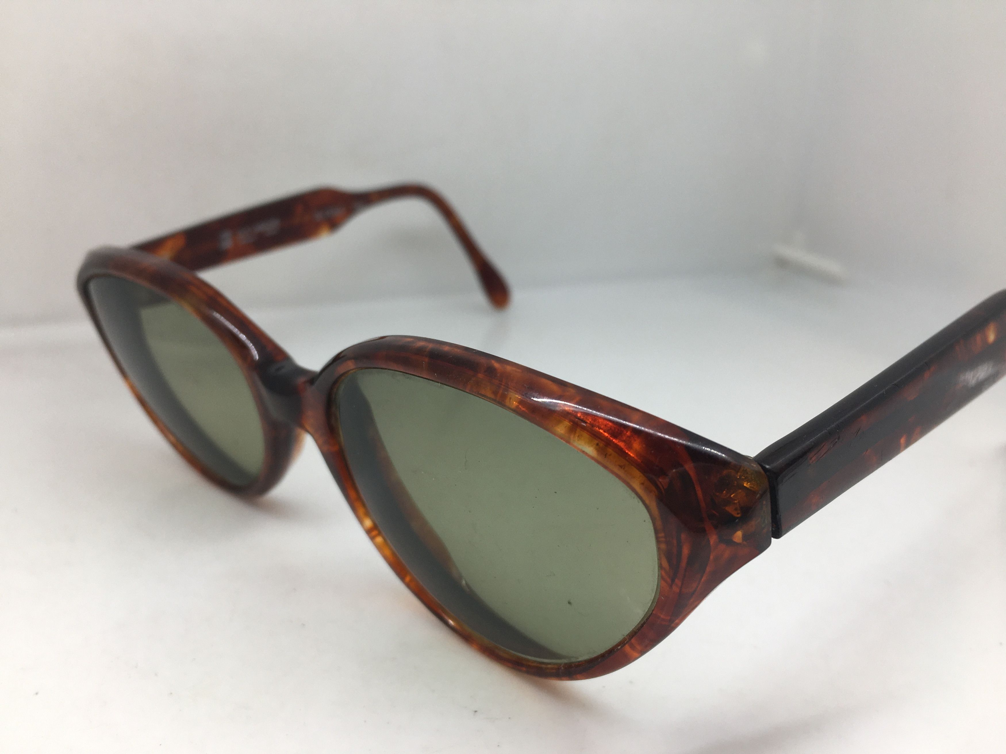Guy Laroche Vintage Guy Laroche GL ETOILE H64 Cateye Rx Eyeglasses Size ONE SIZE - 3 Thumbnail