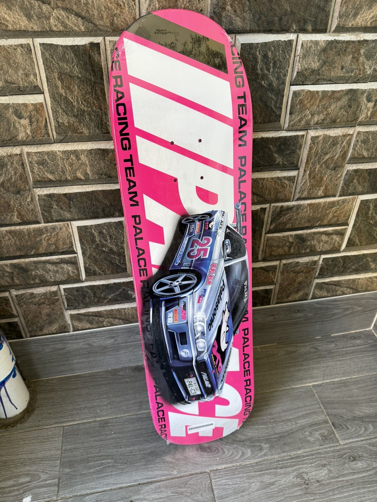 Palace Palace Racey 8.25 Skatedeck Pink Size ONE SIZE - 1 Thumbnail