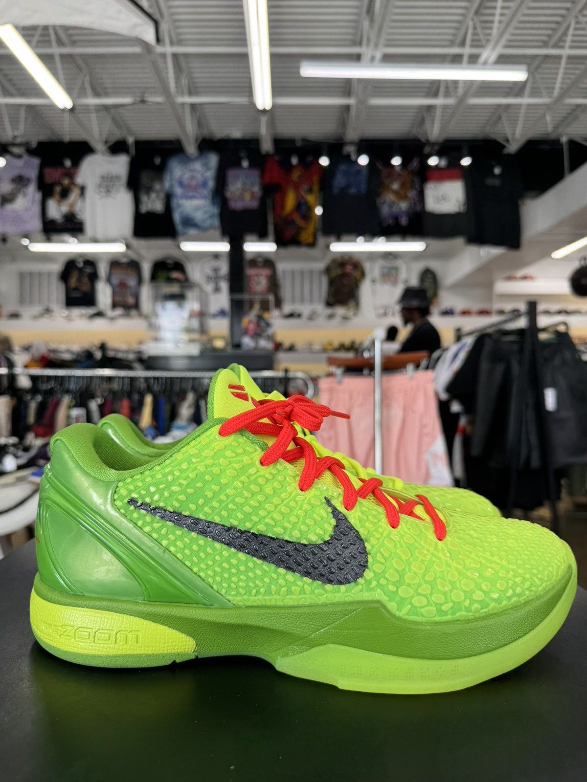 Nike Nike Kobe 6 Protro Grinch Size 9 (2020) Size US 9 / EU 42 - 6 Thumbnail