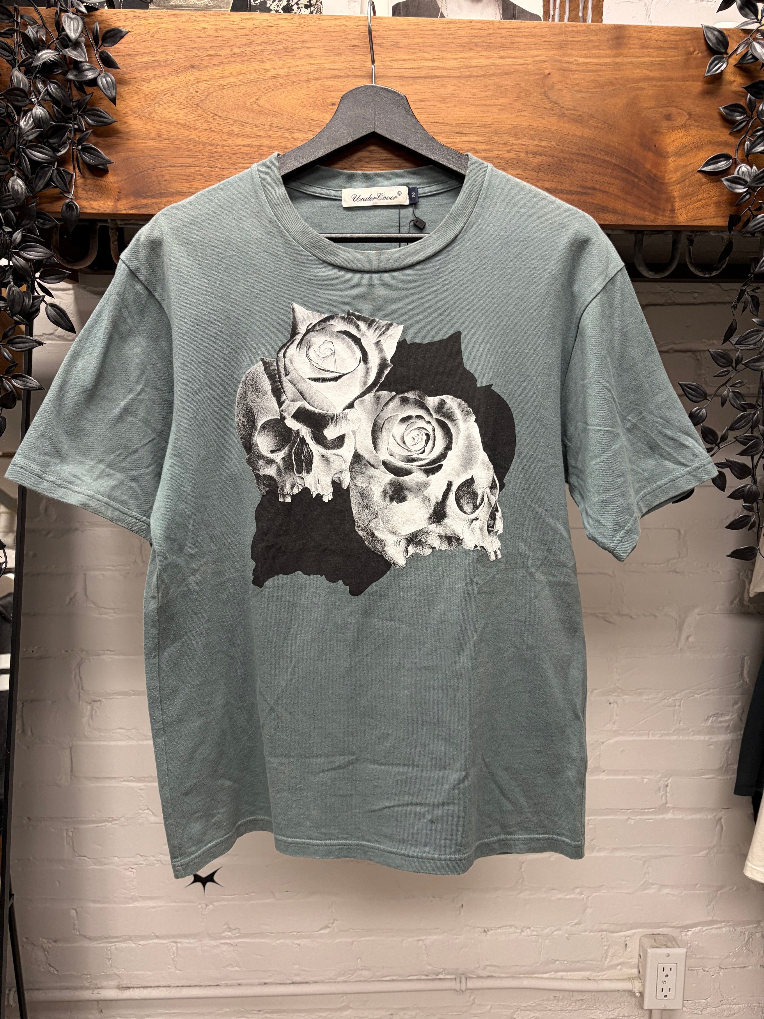 Undercover SS2023 Undercover ‘Blossoming Skulls’ Graphic T-Shirt Size US M / EU 48-50 / 2 - 1 Thumbnail
