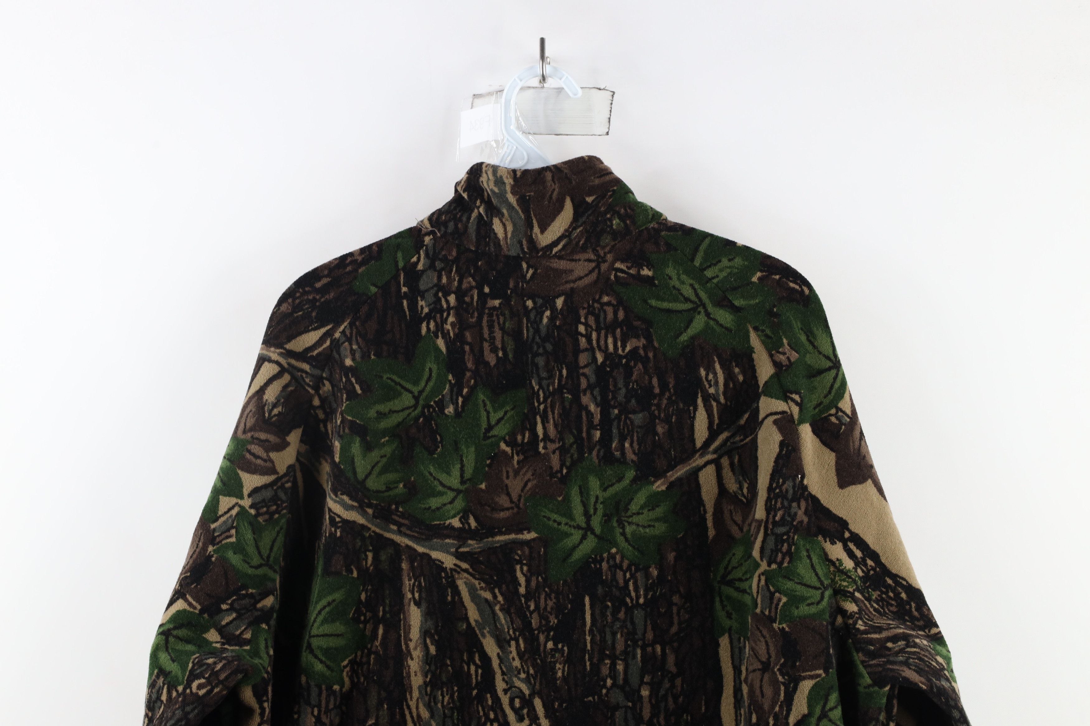 Vintage × Walls Vintage 90s Walls Camouflage Soft Cloth Bomber Jacket USA Size US L / EU 52-54 / 3 - 11 Thumbnail